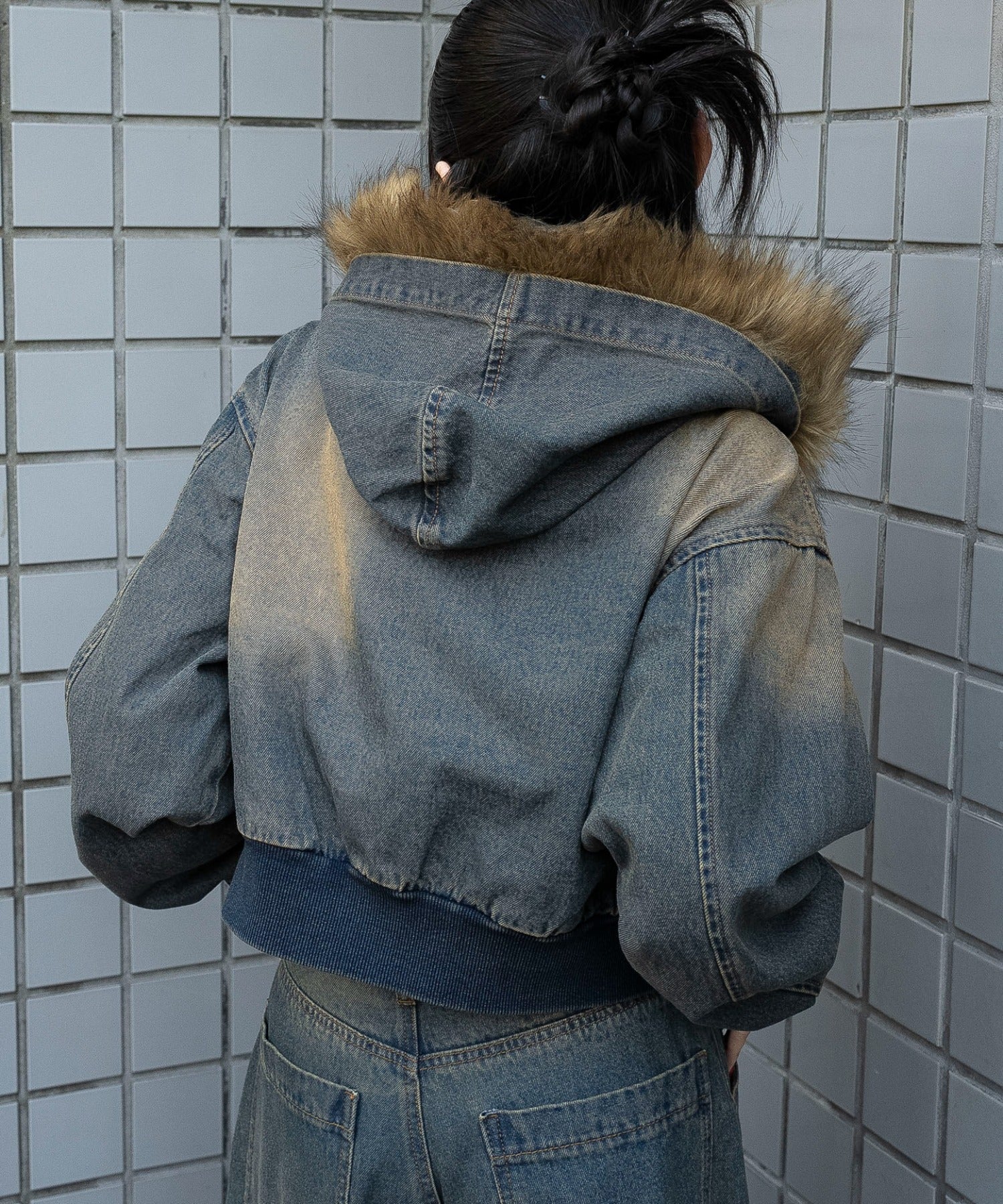 ファーフードデニムショートブルゾン - Image 13