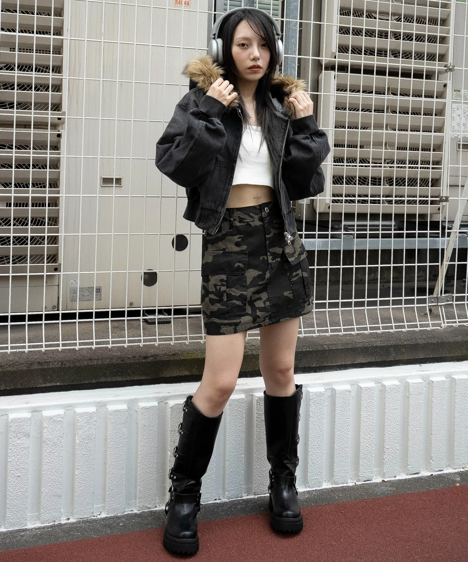 ファーフードデニムショートブルゾン - Image 18