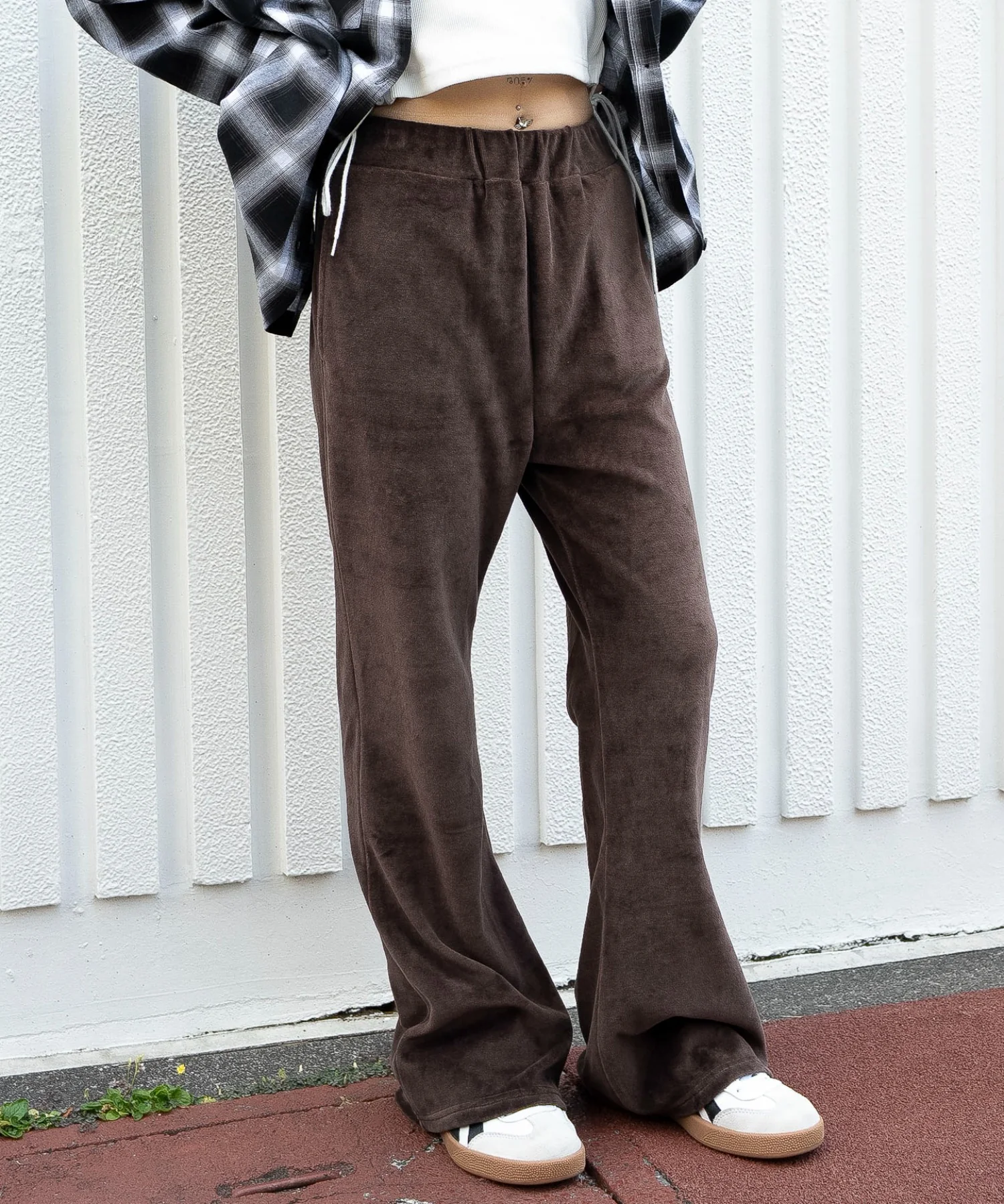 ベロアフレアパンツ - Image 2