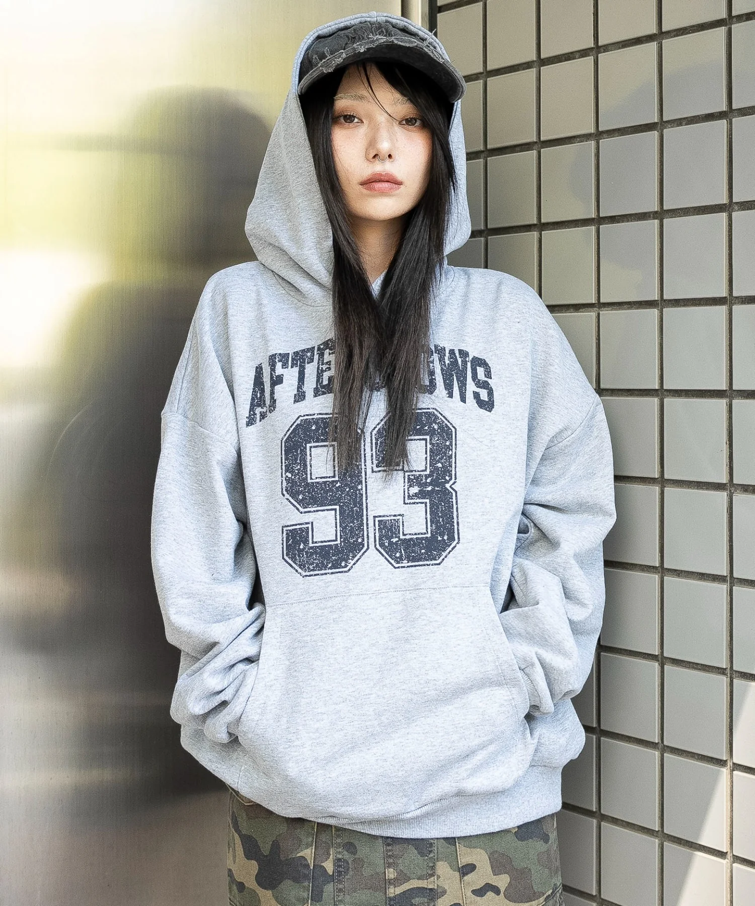 グラフィックプルパーカー - Image 17