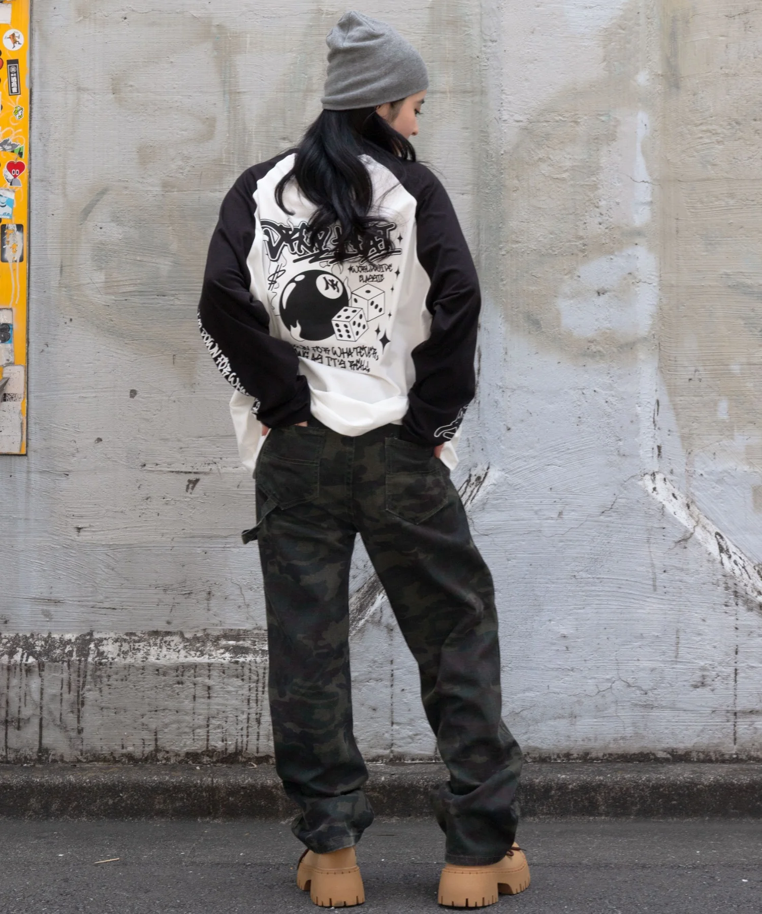 スリーブロゴグラフィックラグランT（LS） - Image 33