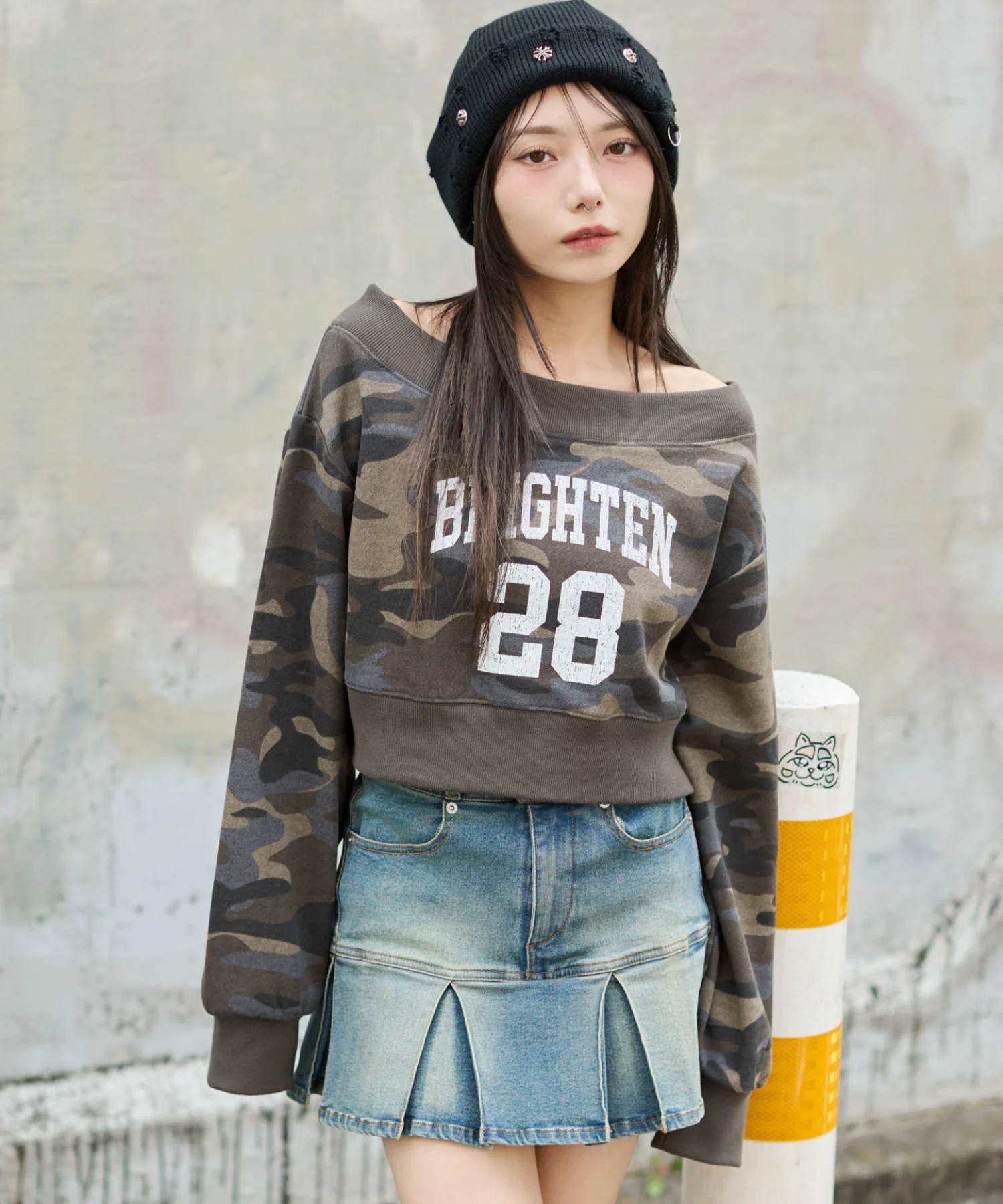 オフショルショートスウェット - Image 14