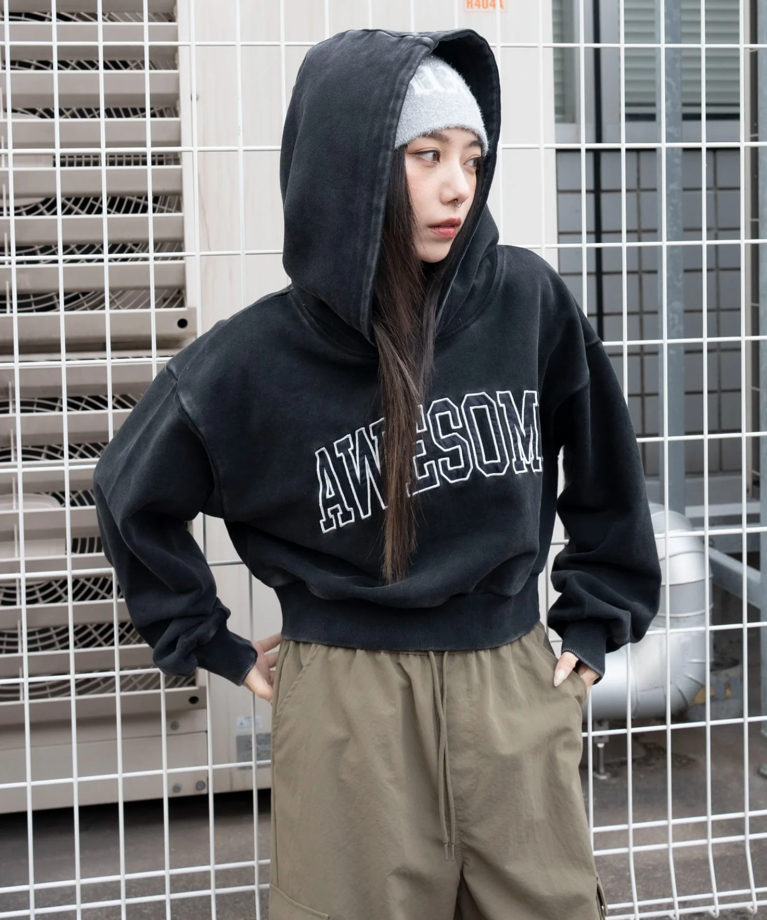 ロゴショートプルパーカー - Image 3