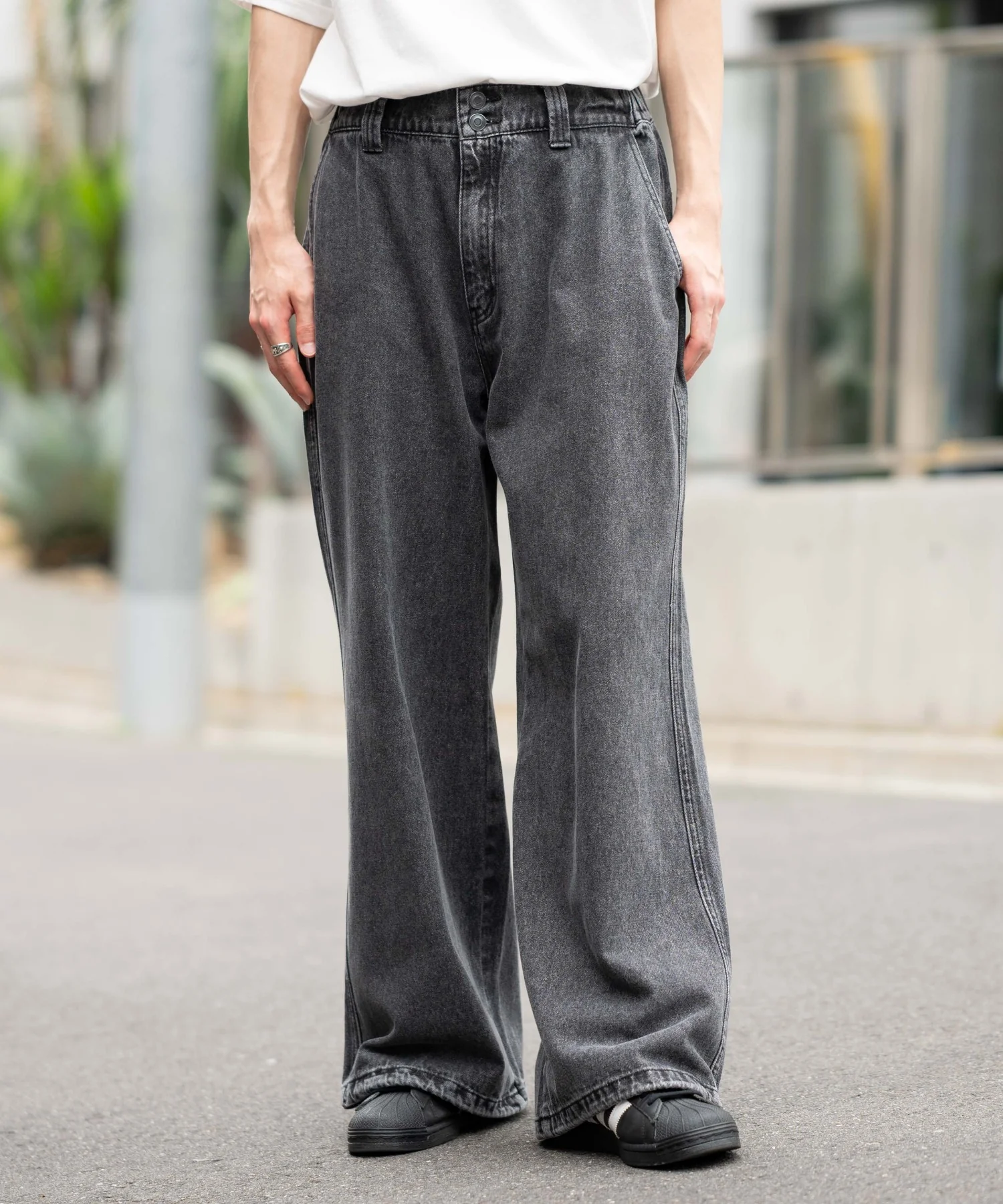 ローライズバギーフレアデニムパンツ - Image 50