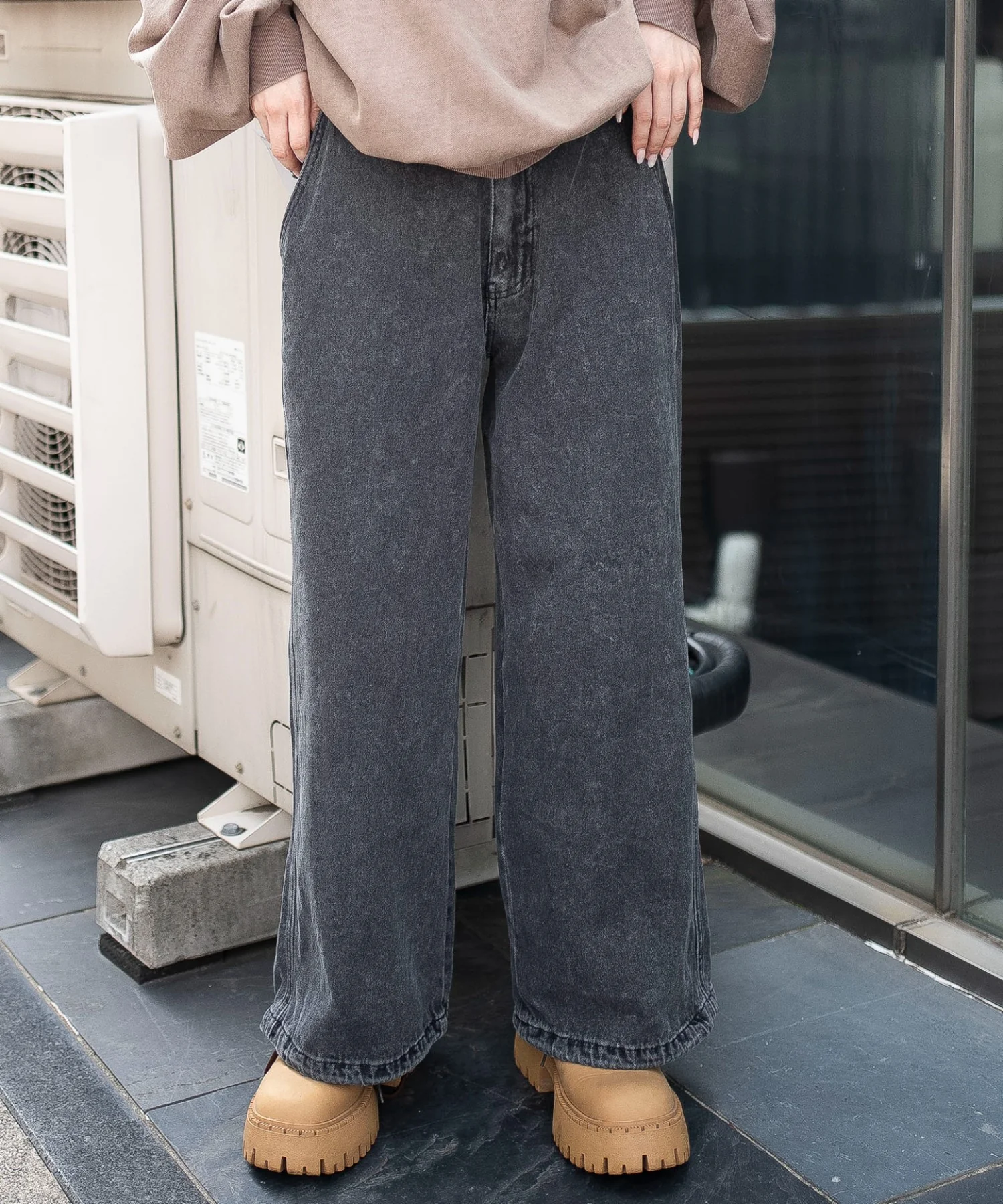 ローライズバギーフレアデニムパンツ - Image 59