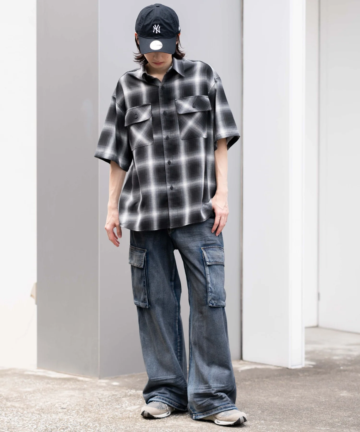 ローライズバギーフレアデニムカーゴパンツ - Image 23