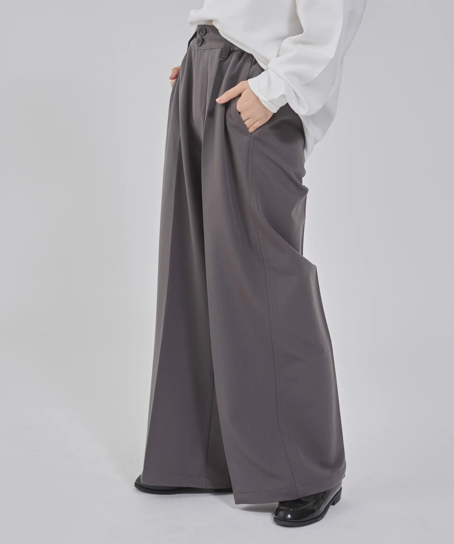 ローライズバギーフレアスラックス - Image 21