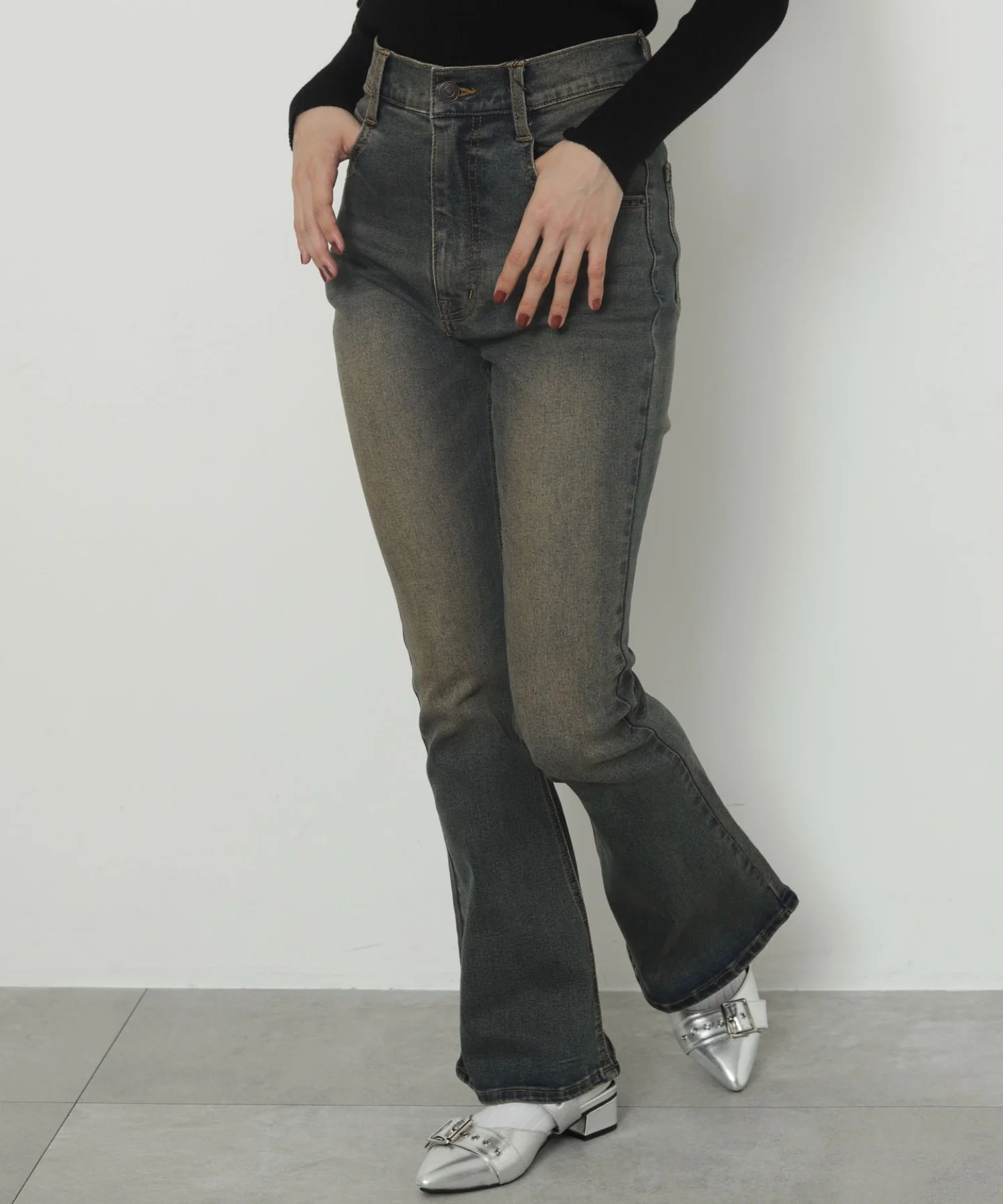 ストレッチフレアデニムパンツ - Image 20