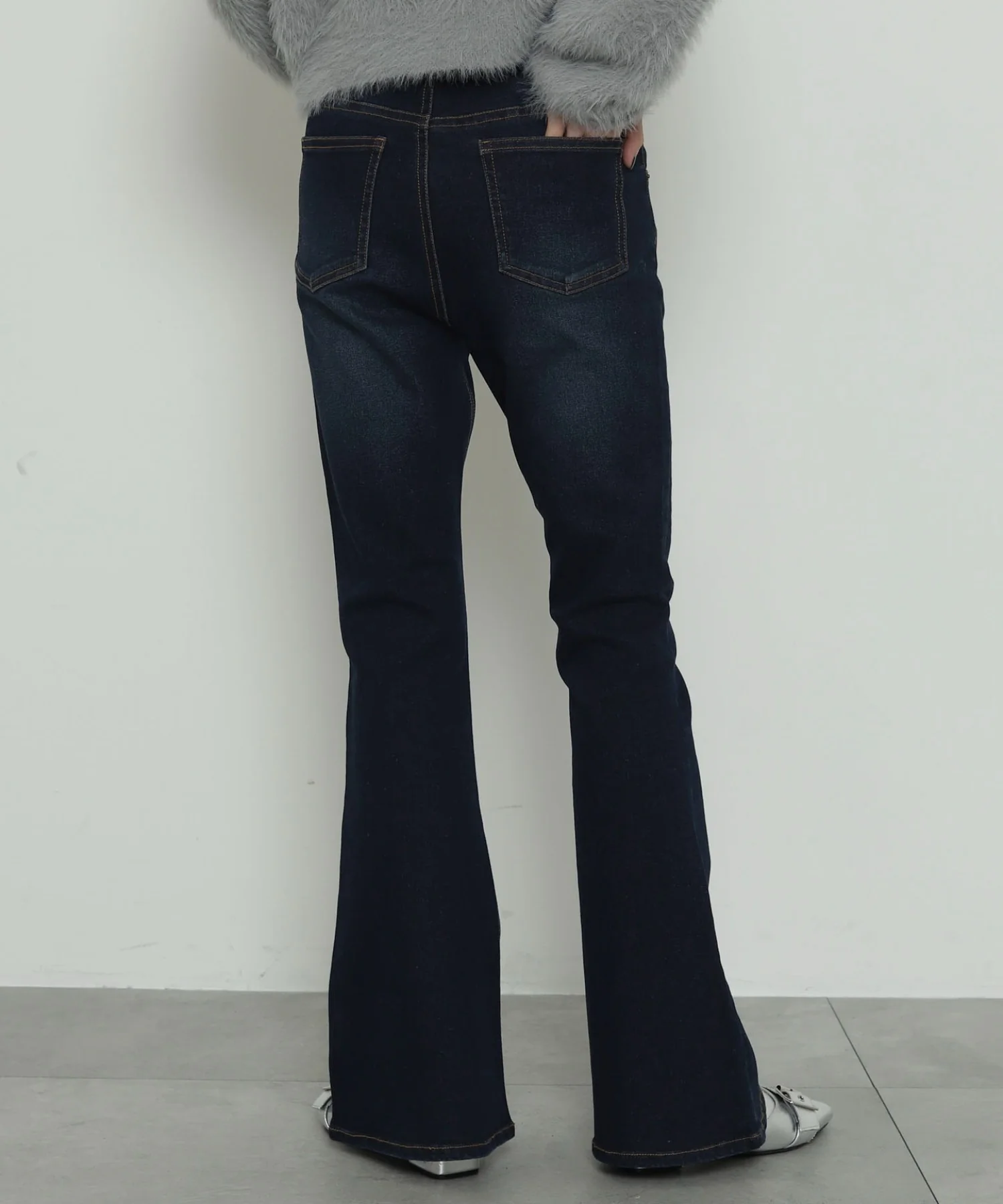 ストレッチフレアデニムパンツ - Image 24