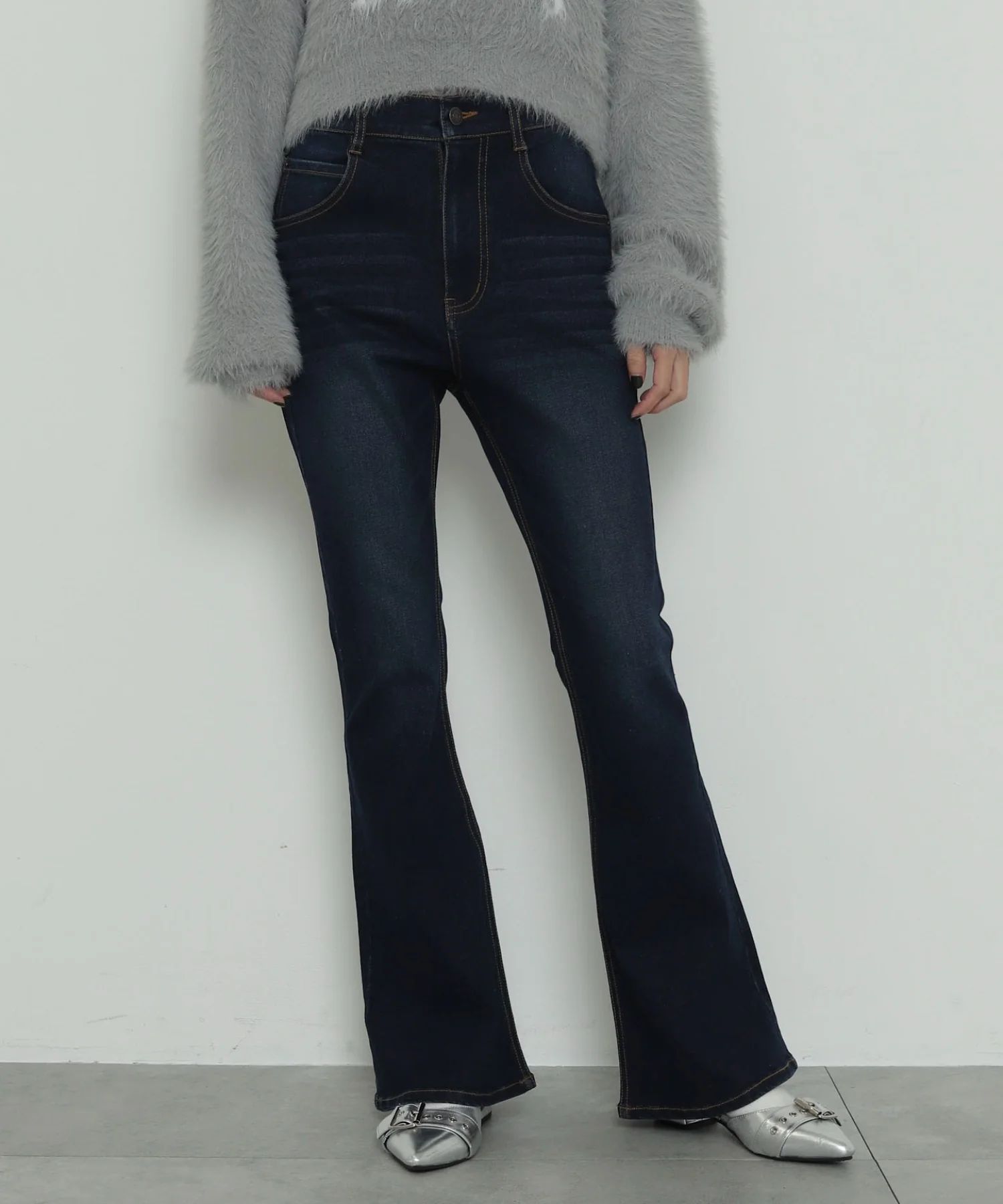 ストレッチフレアデニムパンツ - Image 4
