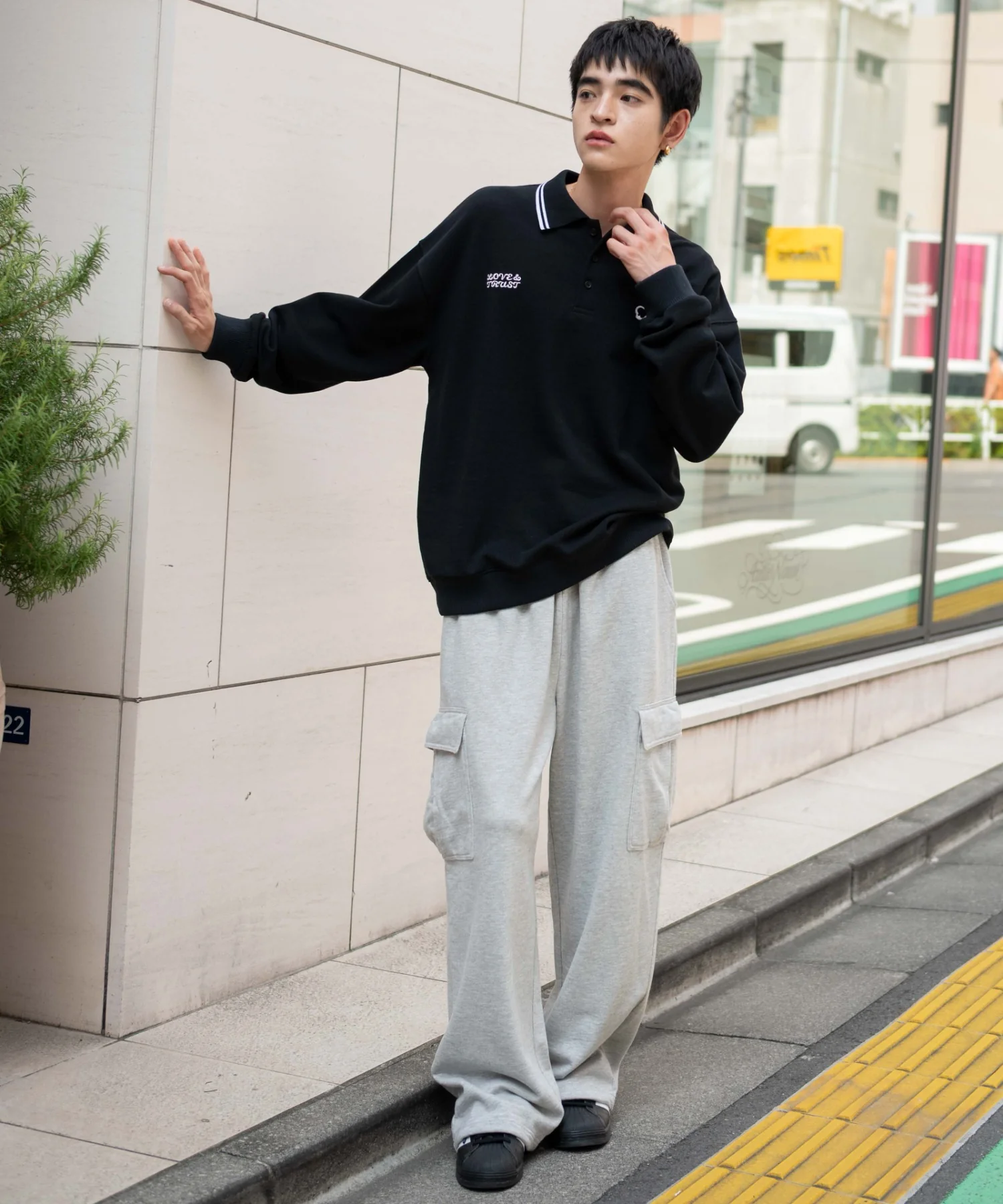 ワイドスウェットカーゴパンツ - Image 16