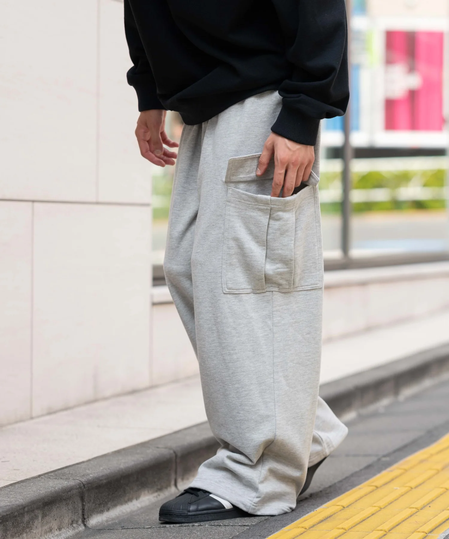 ワイドスウェットカーゴパンツ - Image 2