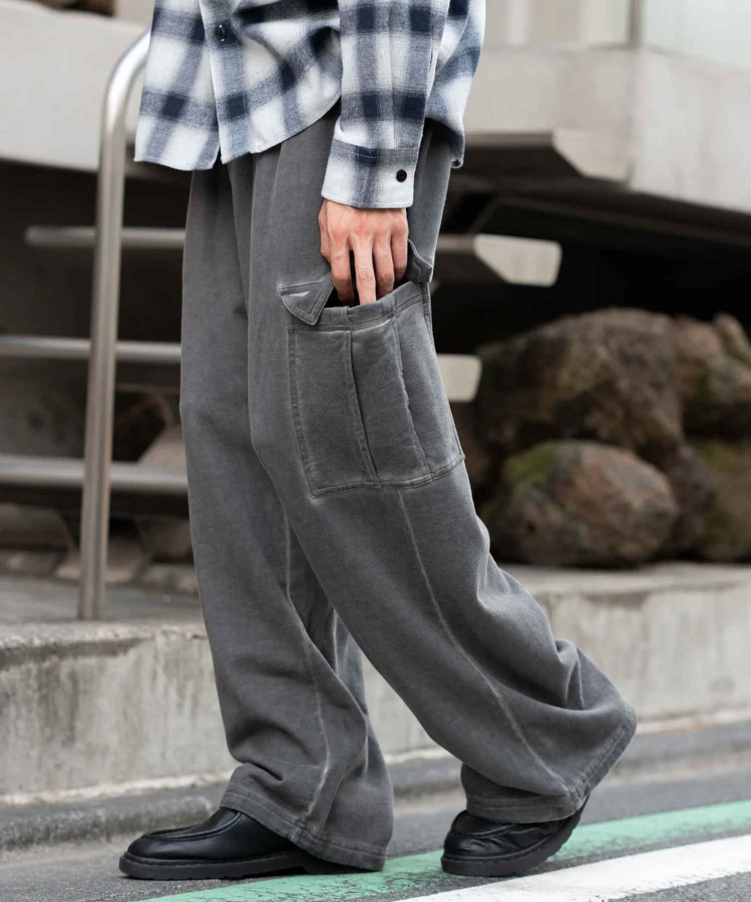 ワイドスウェットカーゴパンツ - Image 3