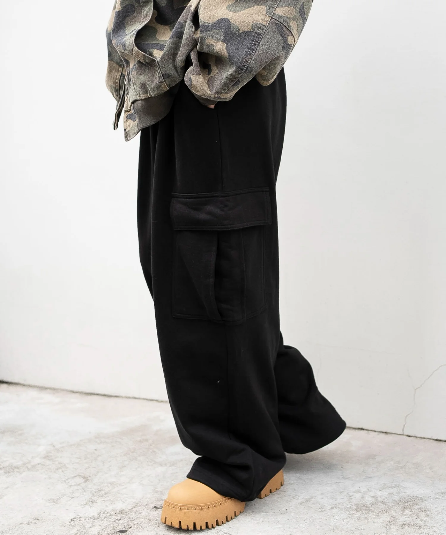ワイドスウェットカーゴパンツ - Image 33