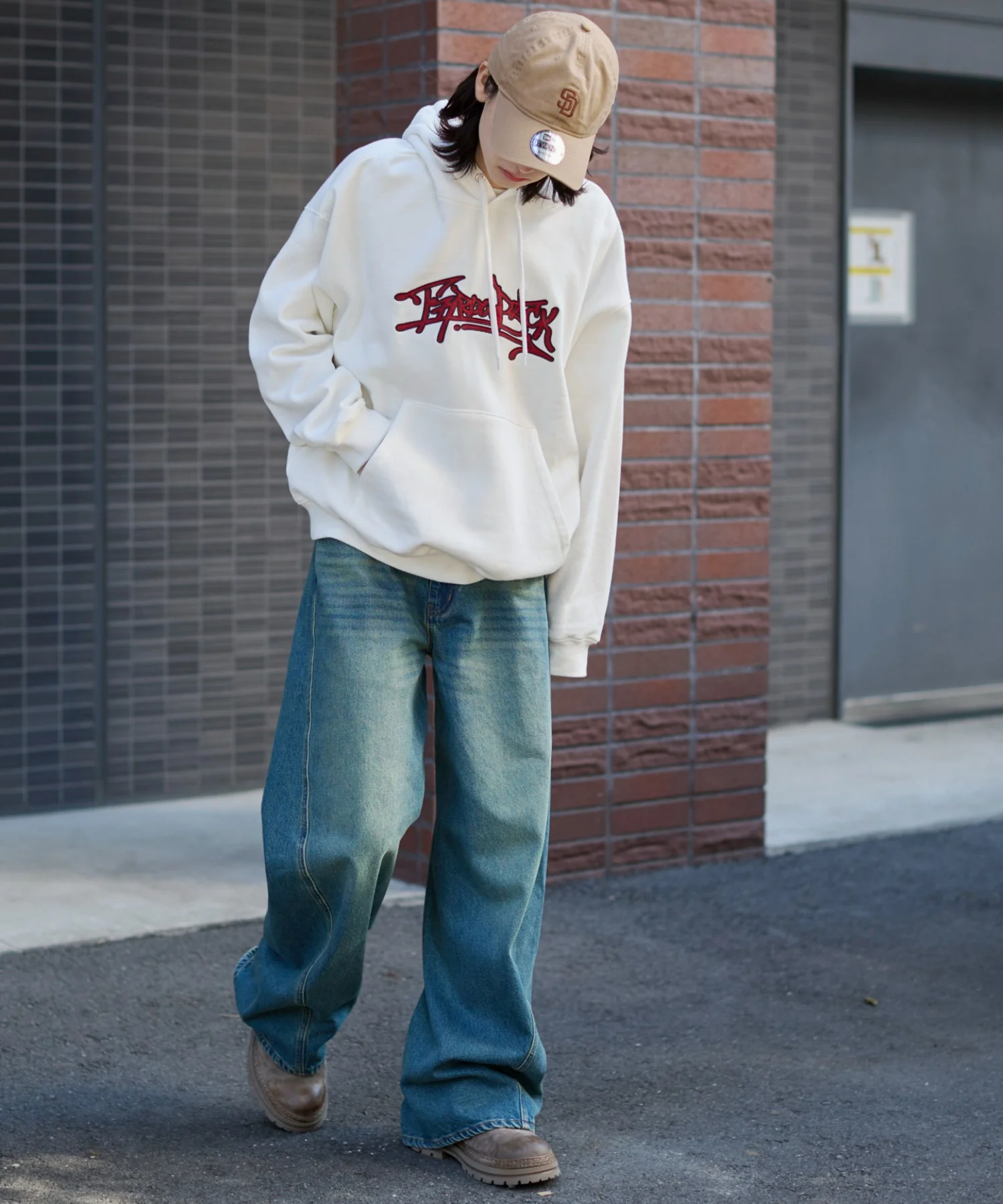 グラフィックロゴプルパーカー - Image 17