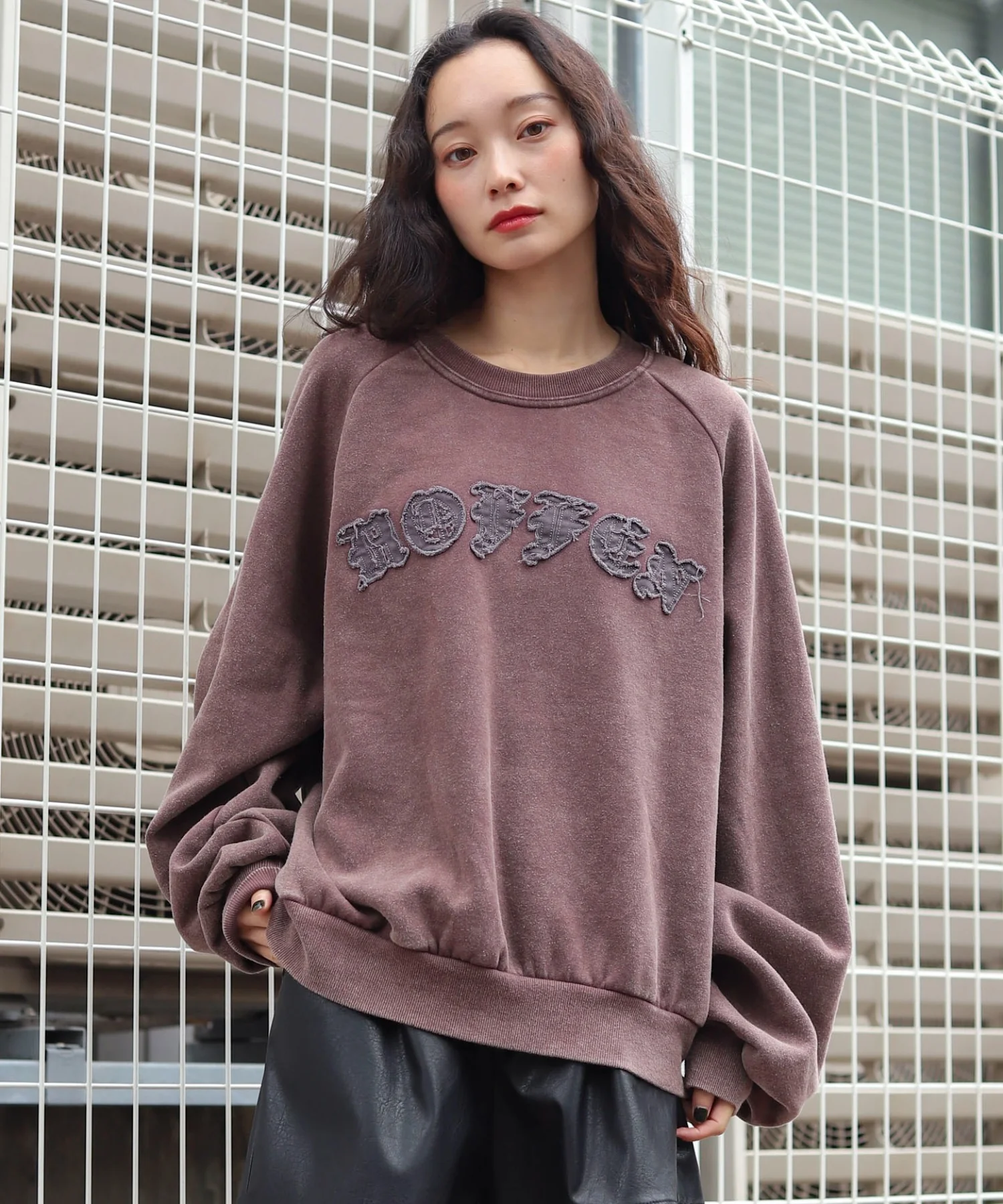 裏起毛ショートグラフィックプルオーバー - Image 17