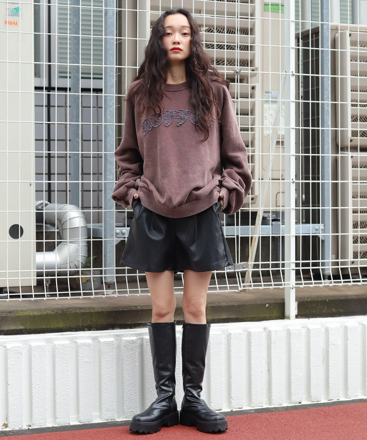 裏起毛ショートグラフィックプルオーバー - Image 20
