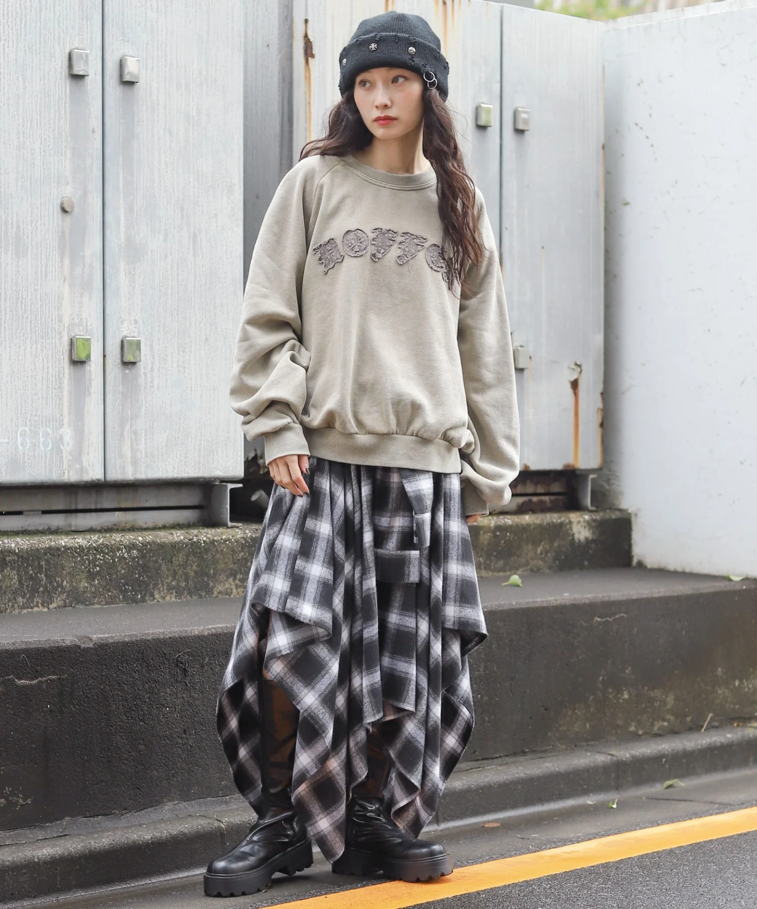 裏起毛ショートグラフィックプルオーバー - Image 30