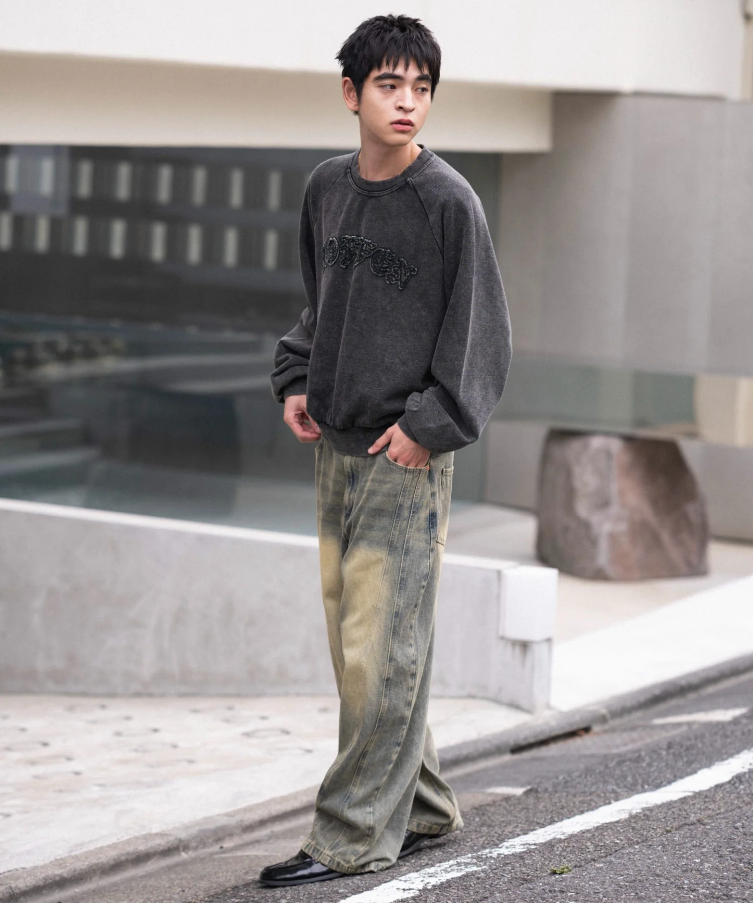 裏起毛ショートグラフィックプルオーバー - Image 35
