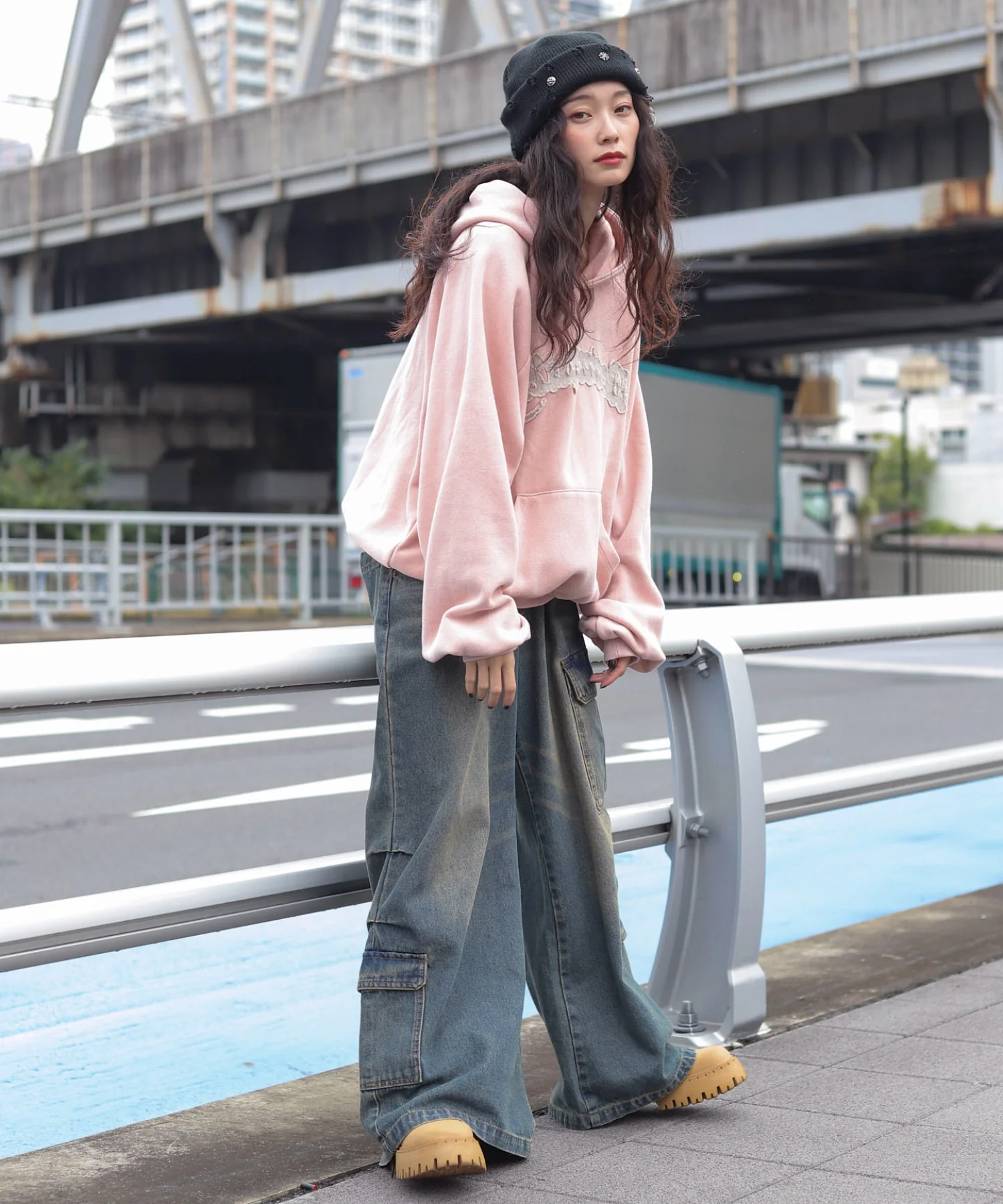 裏起毛ショートグラフィックプルパーカー - Image 27