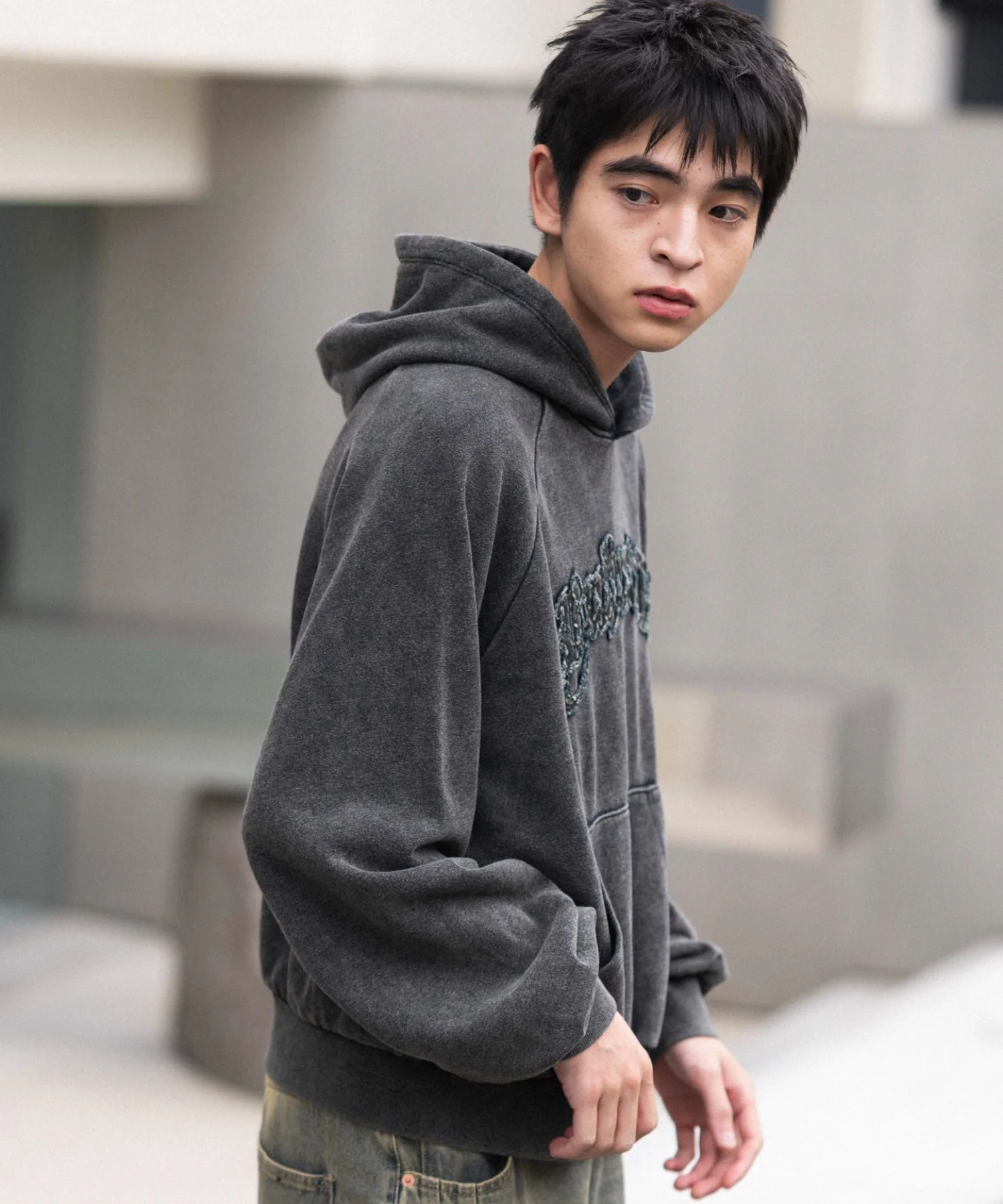 裏起毛ショートグラフィックプルパーカー - Image 32