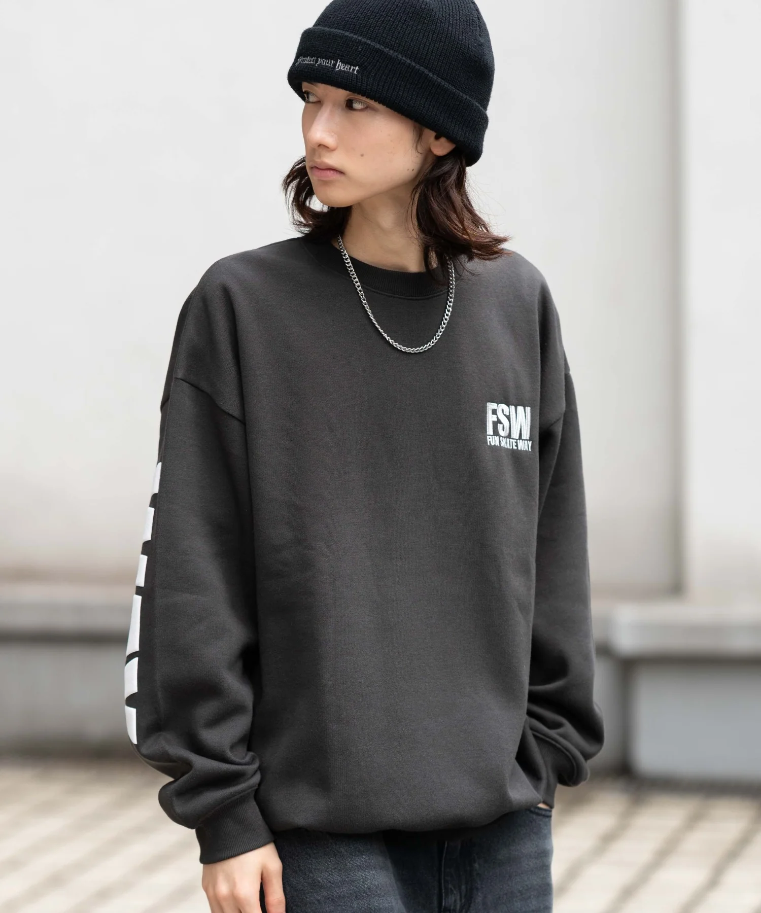 裏起毛アクセ付きストレートラインプルオーバー - Image 9