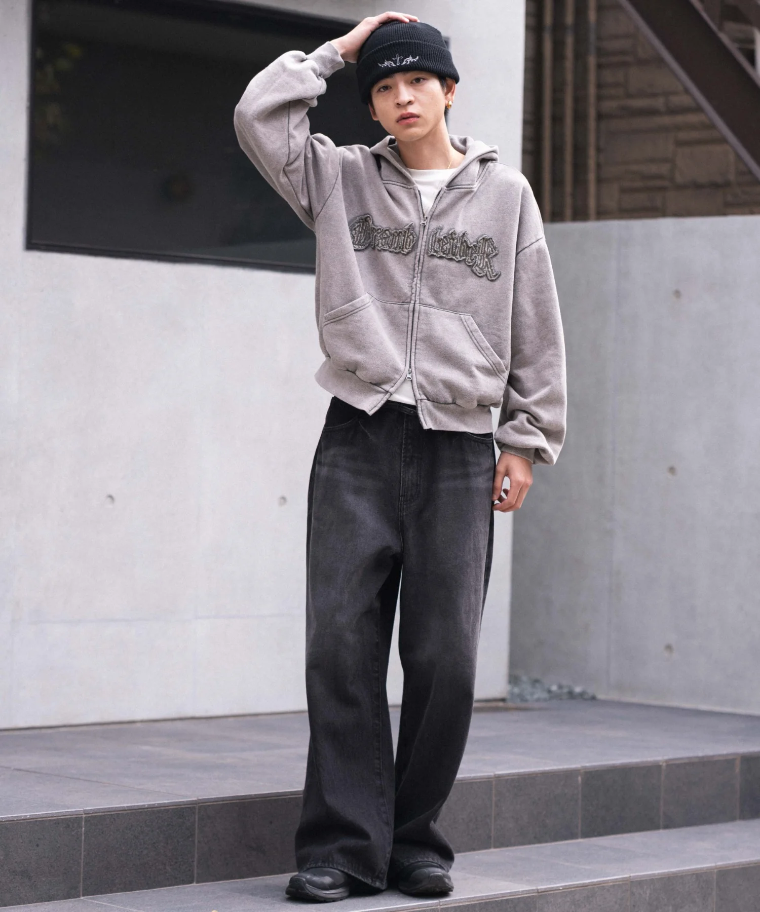 裏起毛ショートグラフィックZIPパーカー - Image 15