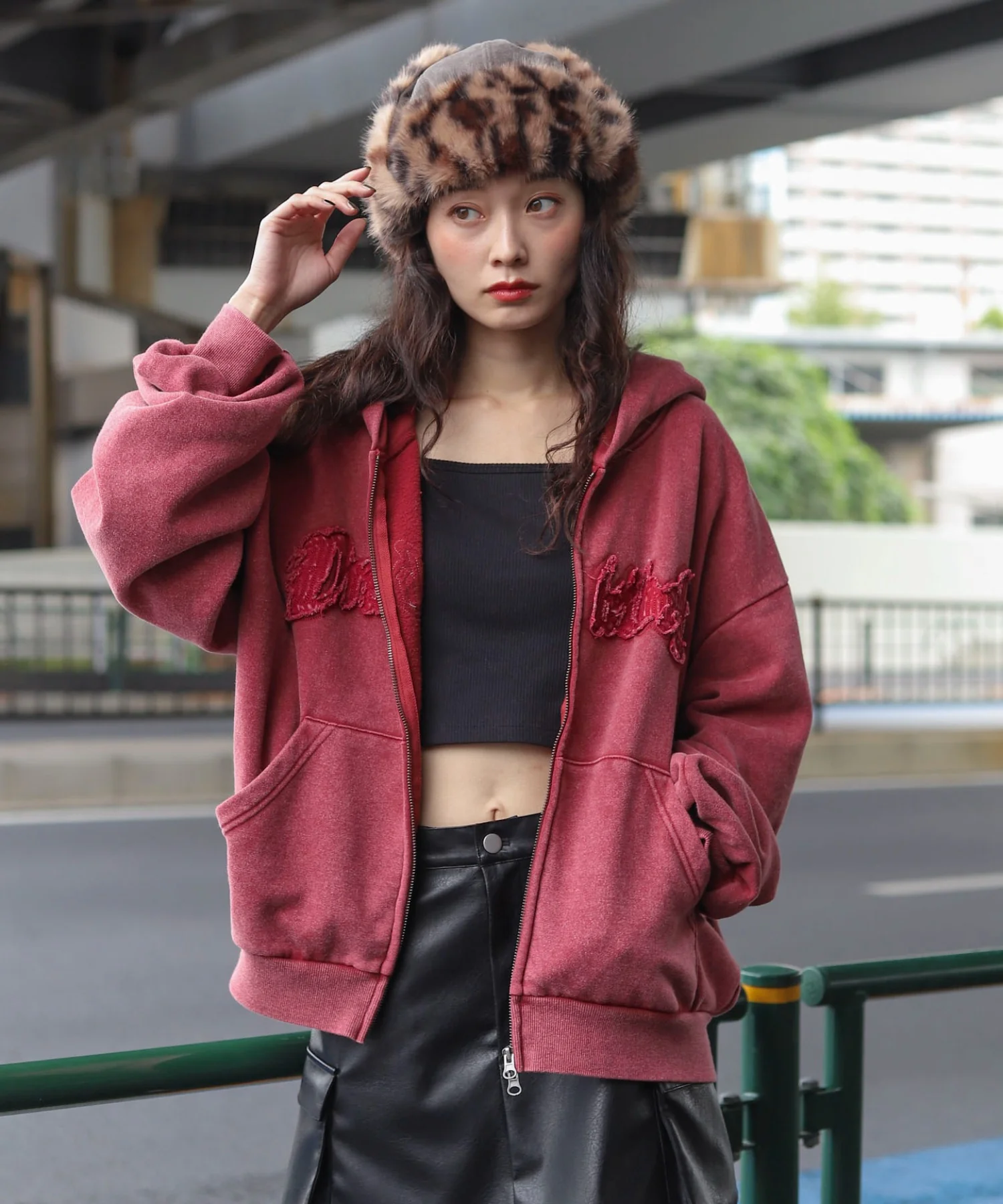 裏起毛ショートグラフィックZIPパーカー - Image 44