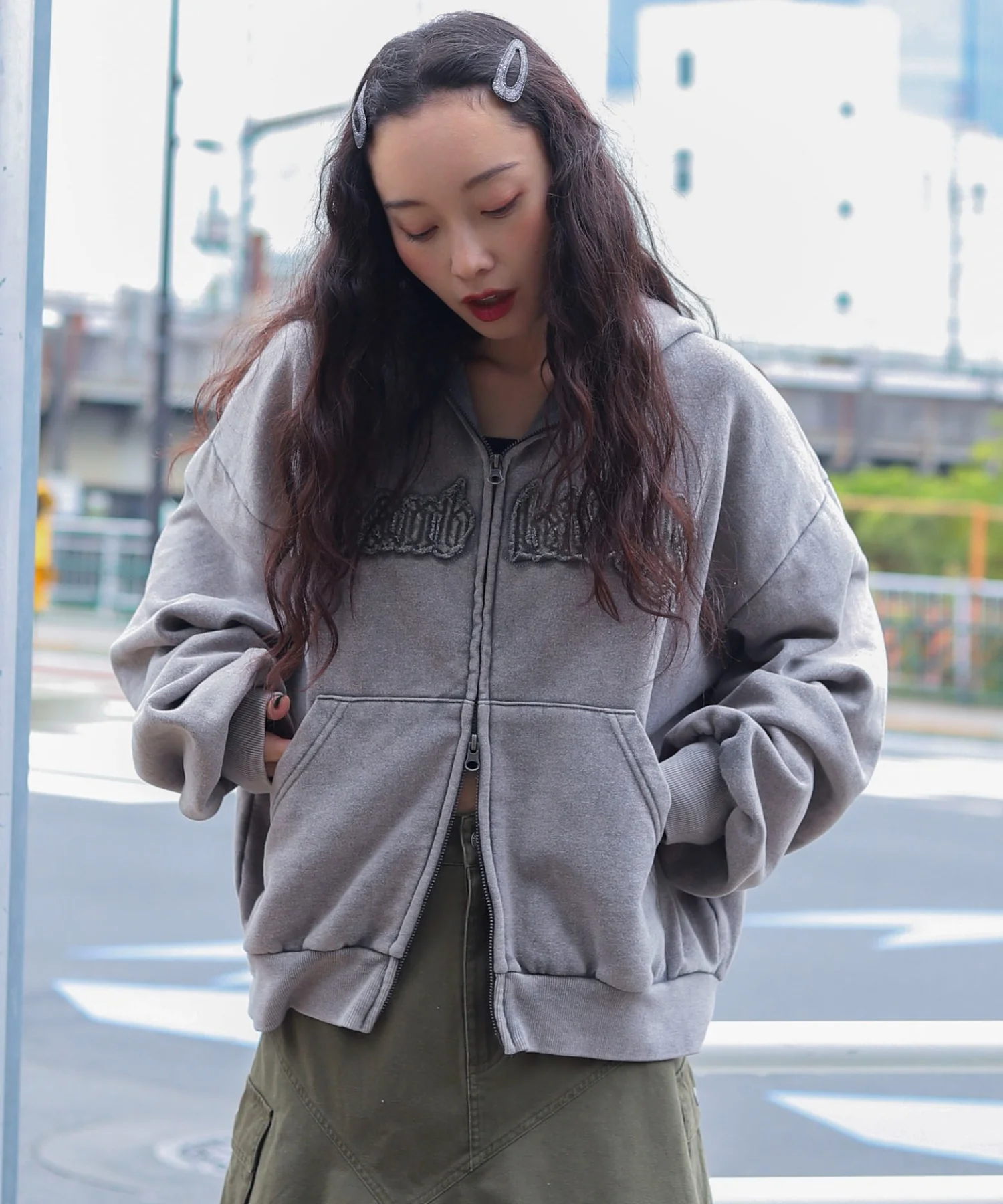 裏起毛ショートグラフィックZIPパーカー - Image 62