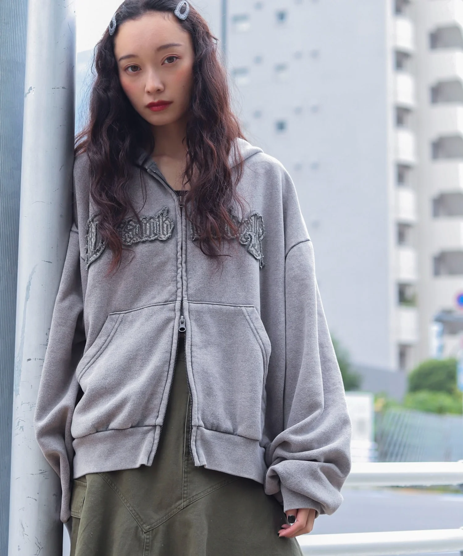 裏起毛ショートグラフィックZIPパーカー - Image 63