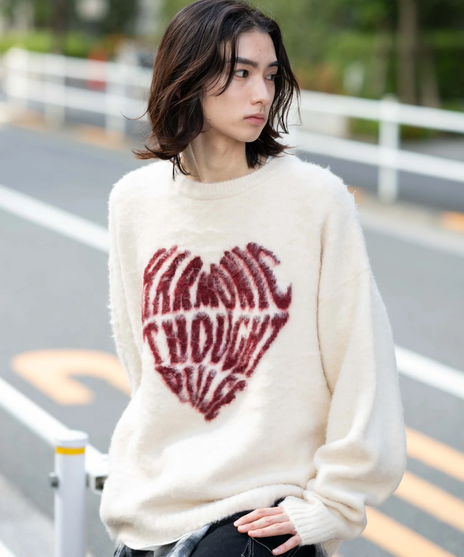 ファジーグラフィックプルオーバー - Image 6