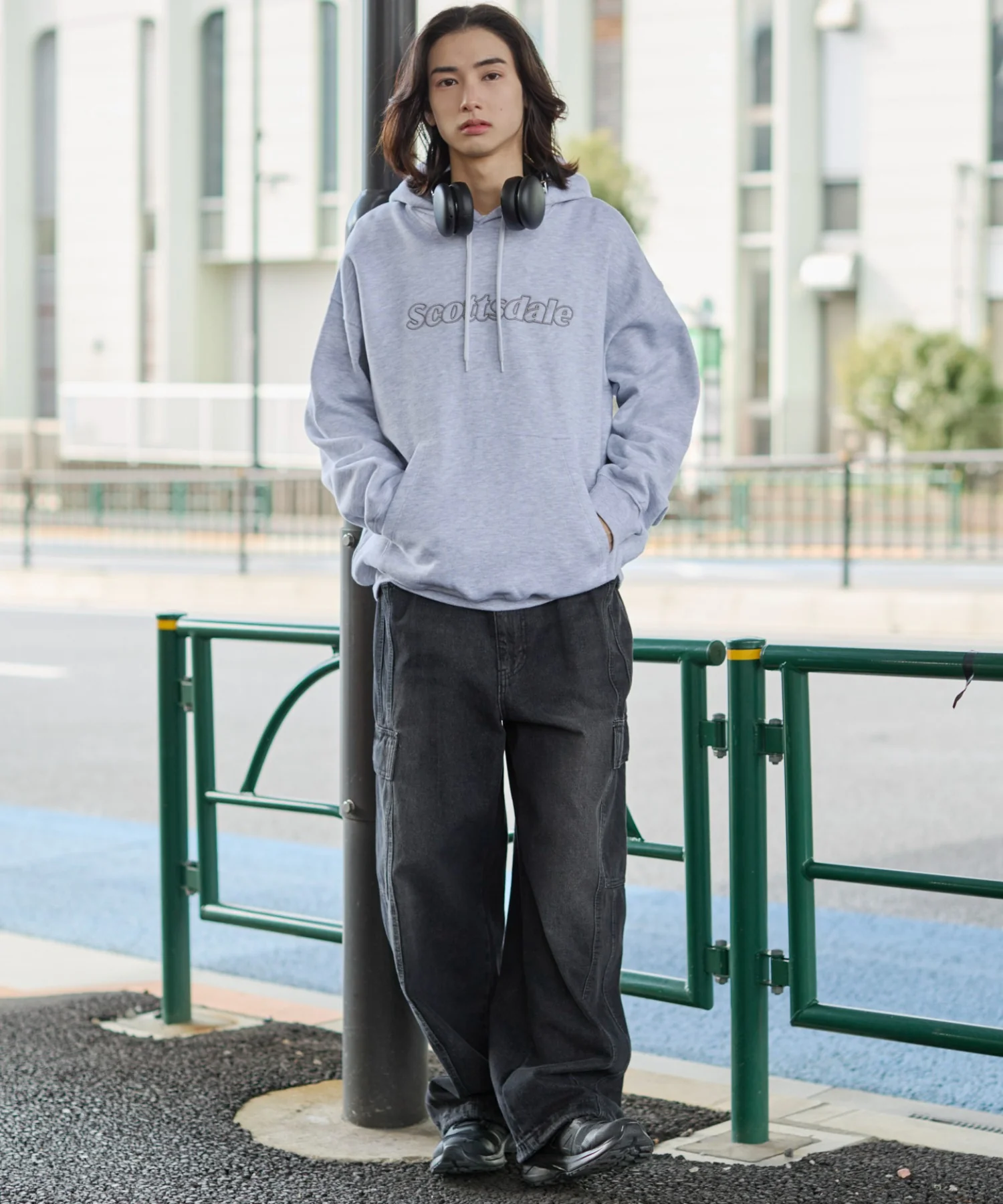 裏起毛エンボスステッチロゴプルパーカー - Image 10