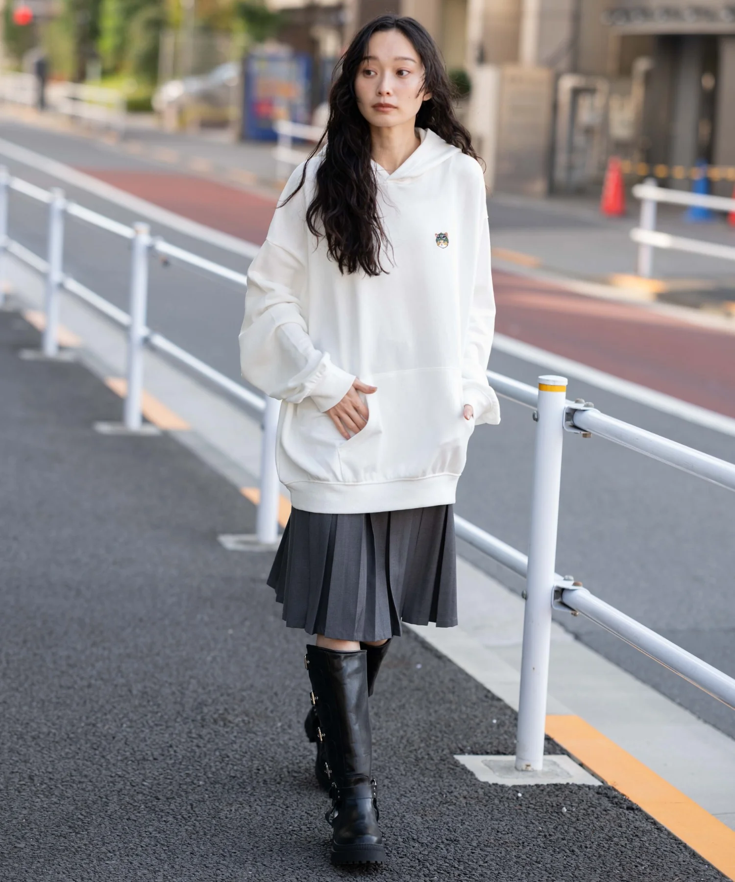 ワンポイント刺繍プルパーカー - Image 11