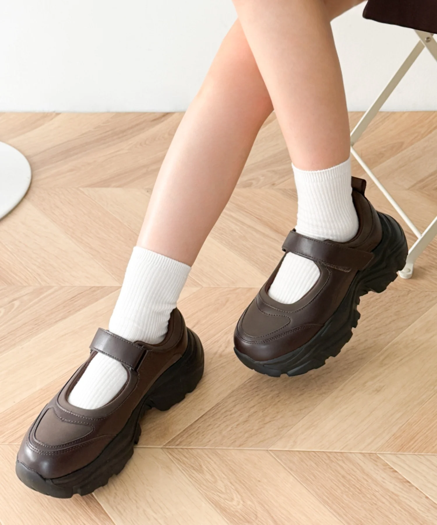 厚底ベロクロストラップシューズ - Image 10