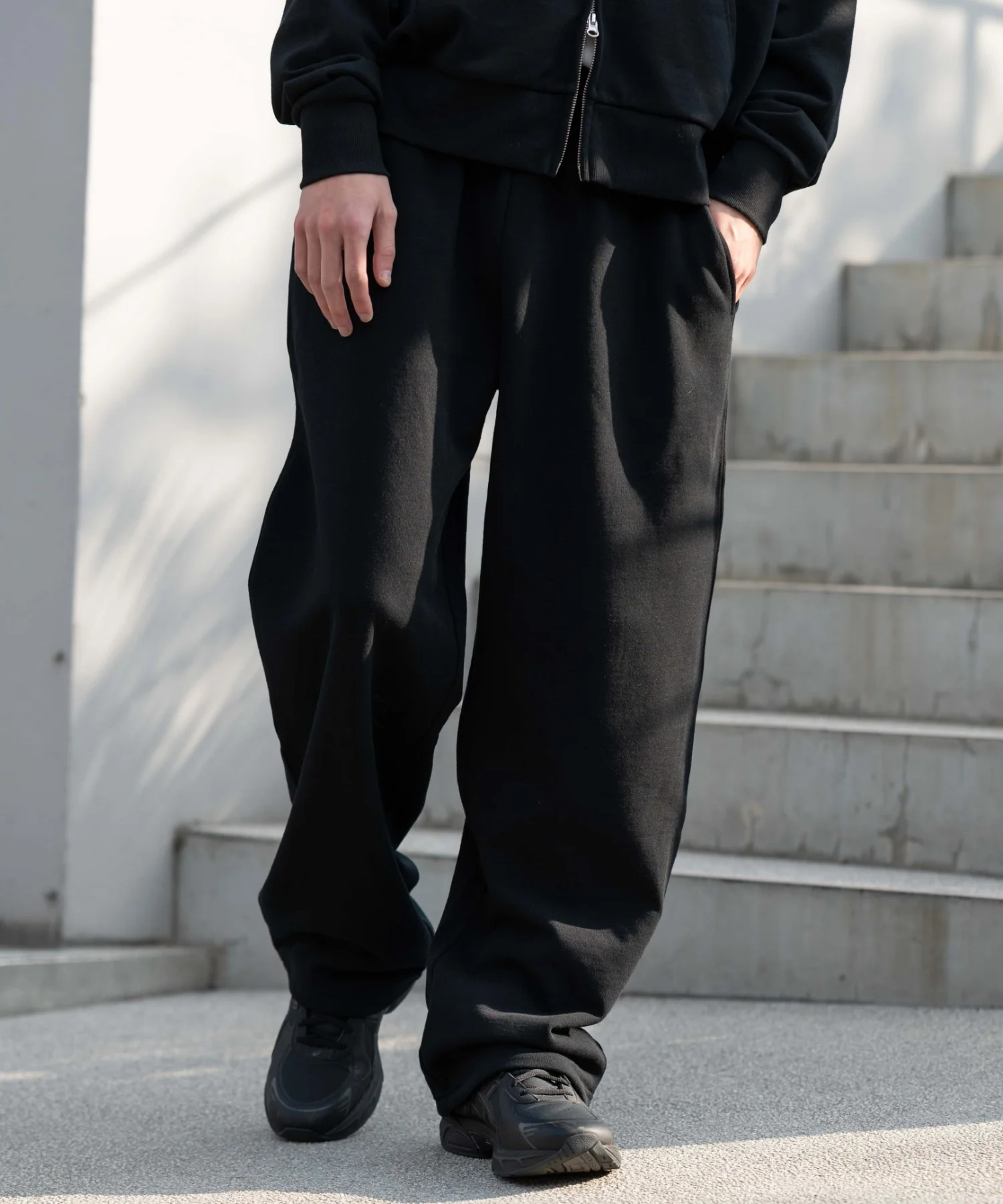 スウェットパンツ - Image 2