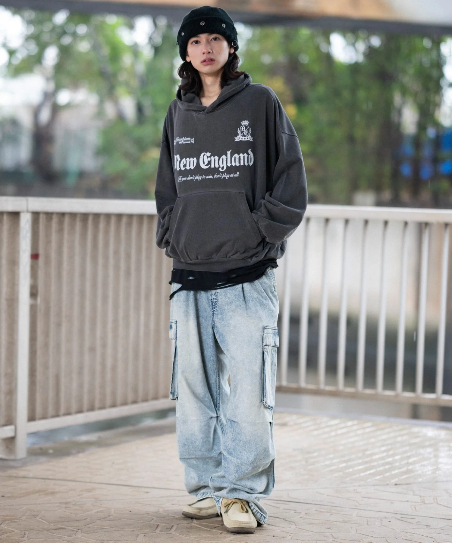 グラフィックバルーンクロップドプルパーカー - Image 8