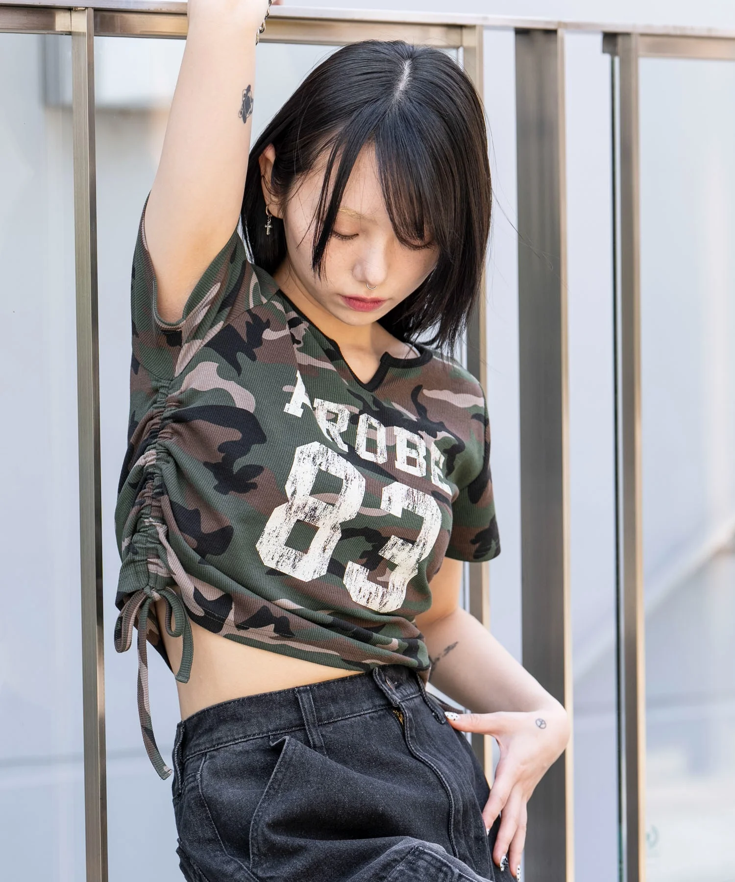 キーネックサイドレースアップちびT - Image 4