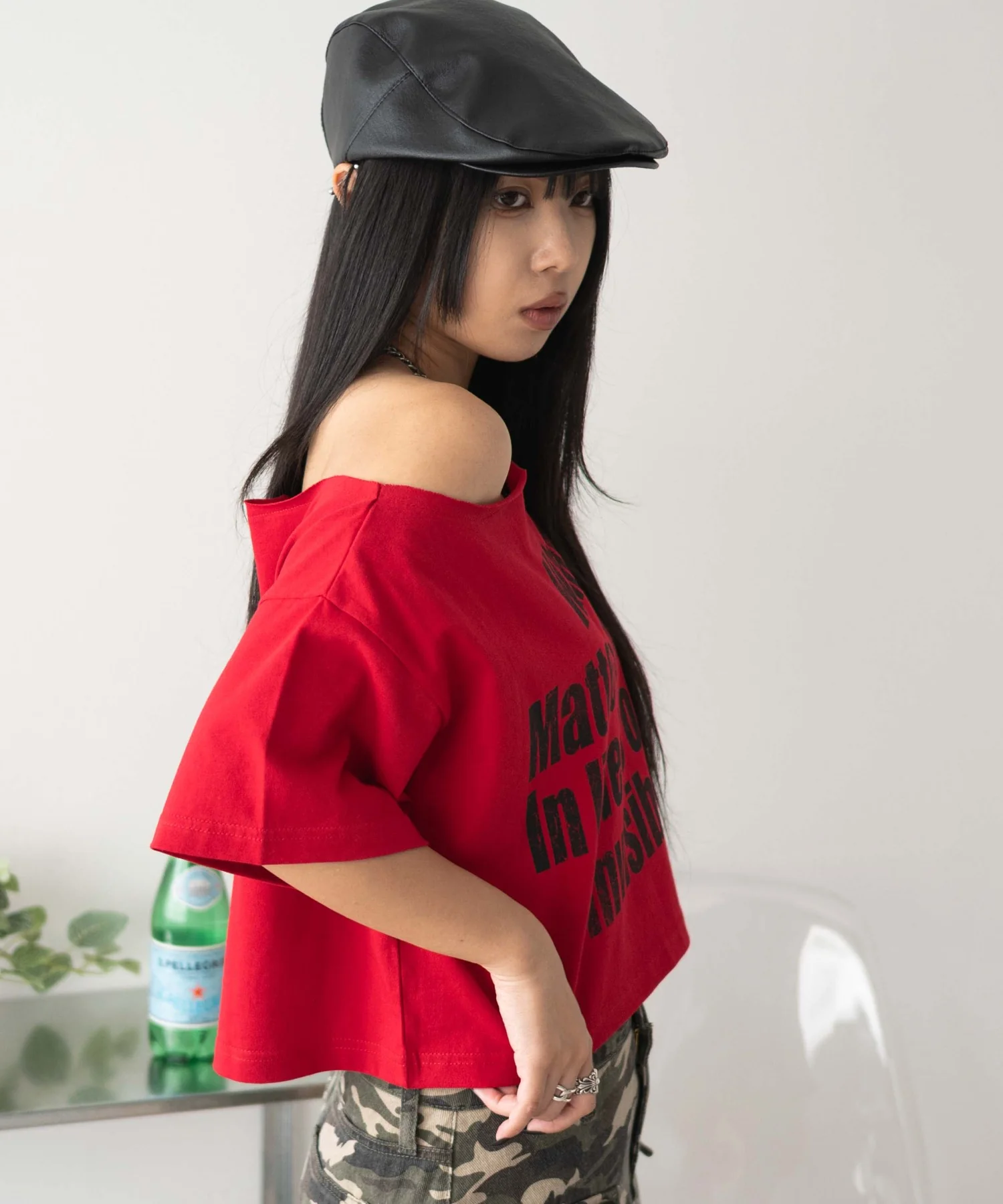 グラフィックオフショルショートT - Image 11