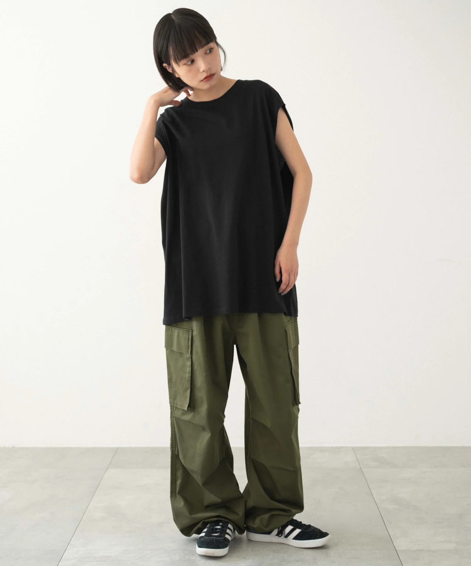 スリーブレスコットンT - Image 29