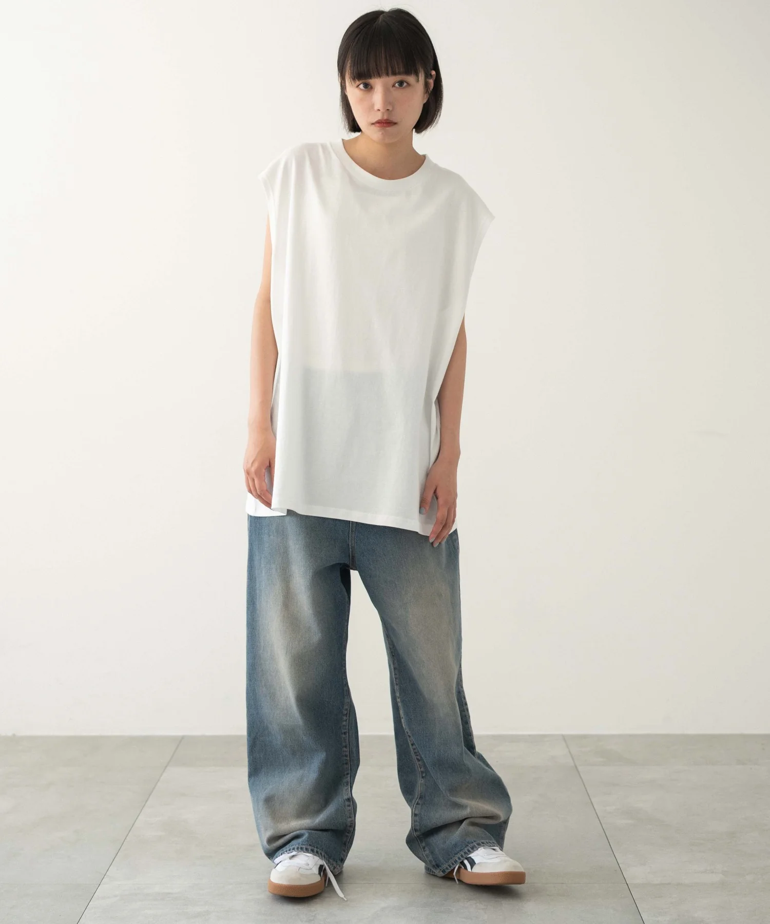 スリーブレスコットンT - Image 5