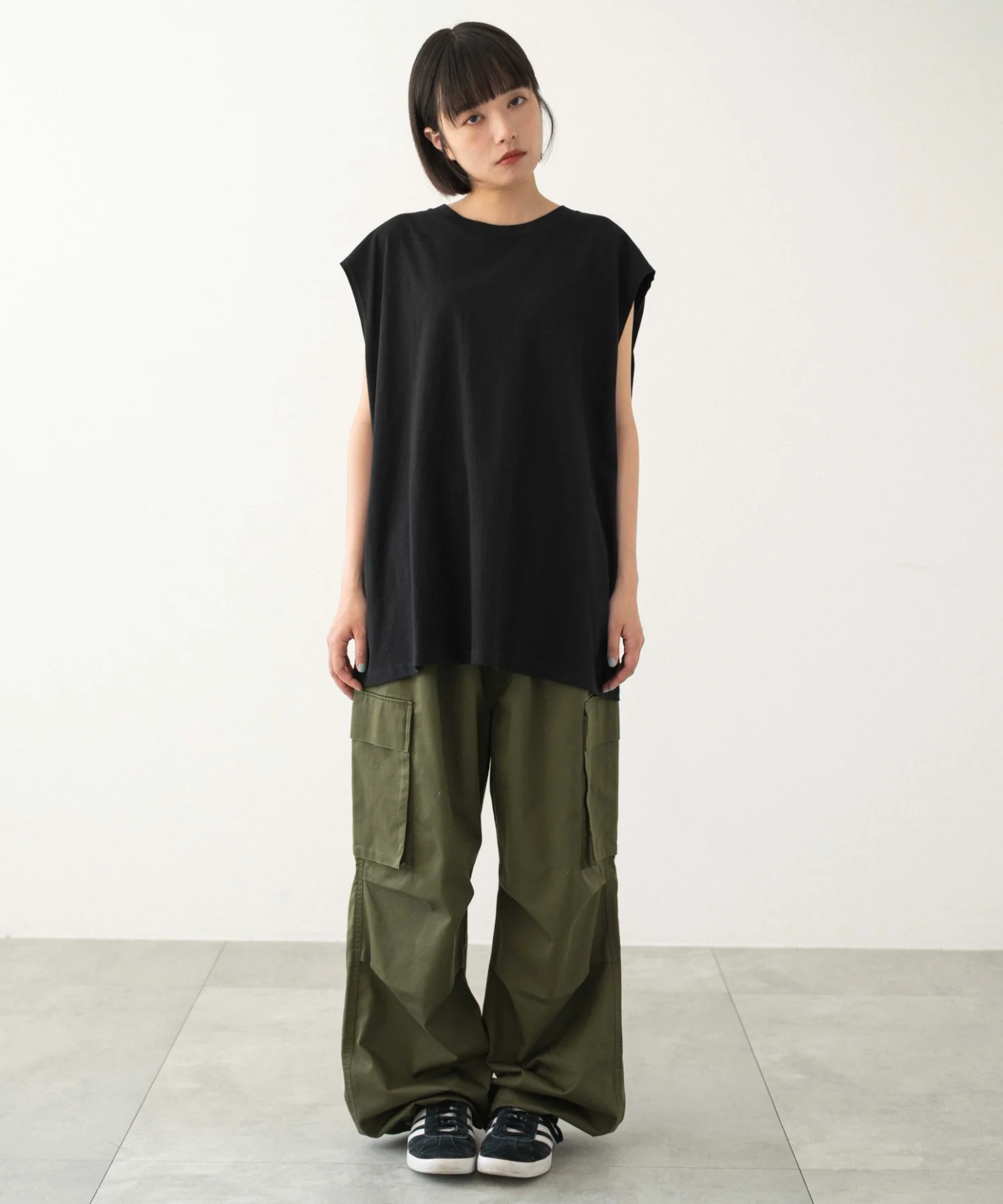 スリーブレスコットンT - Image 8