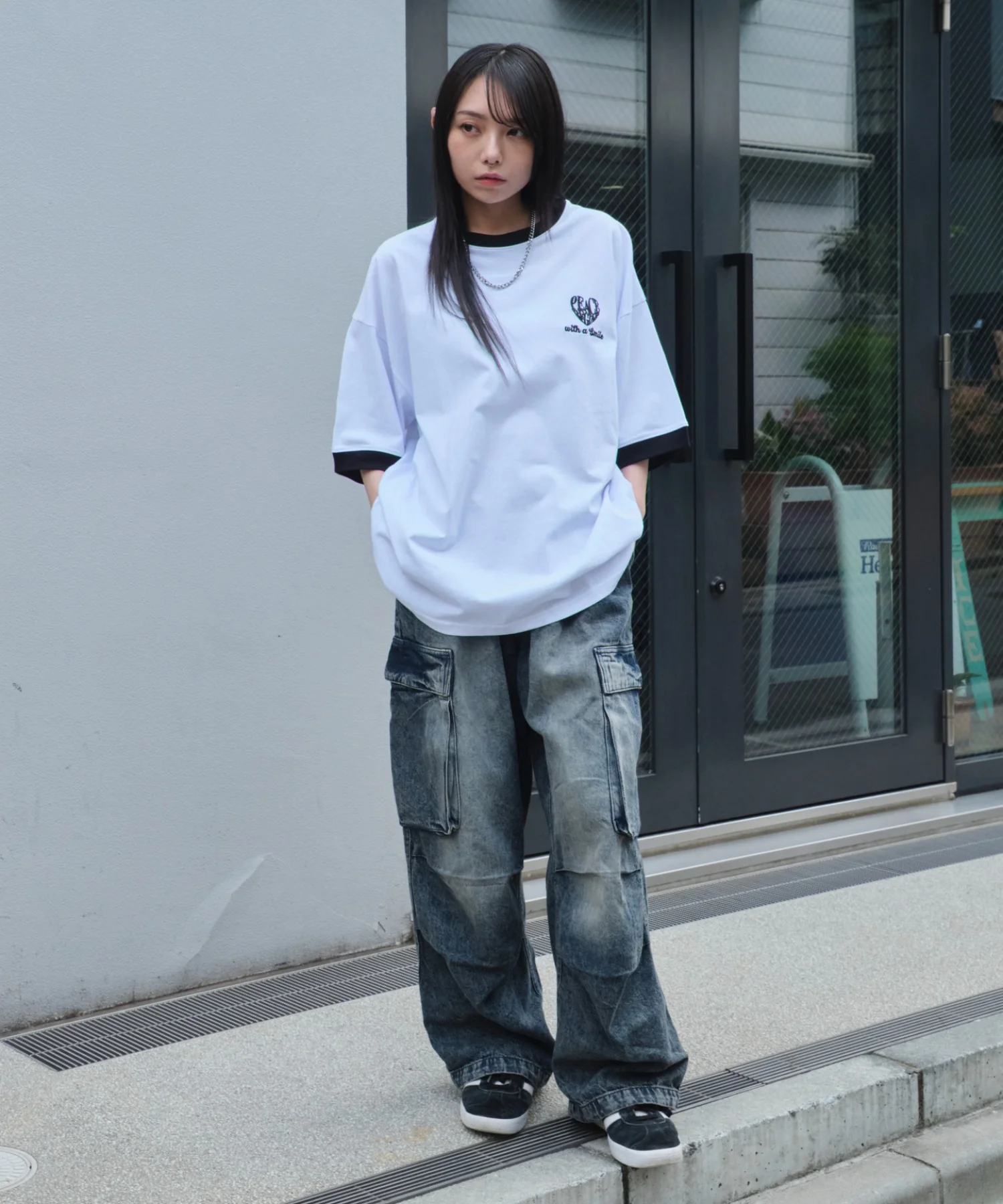 アクセ付きリンガーグラフィックT（SS） - Image 8