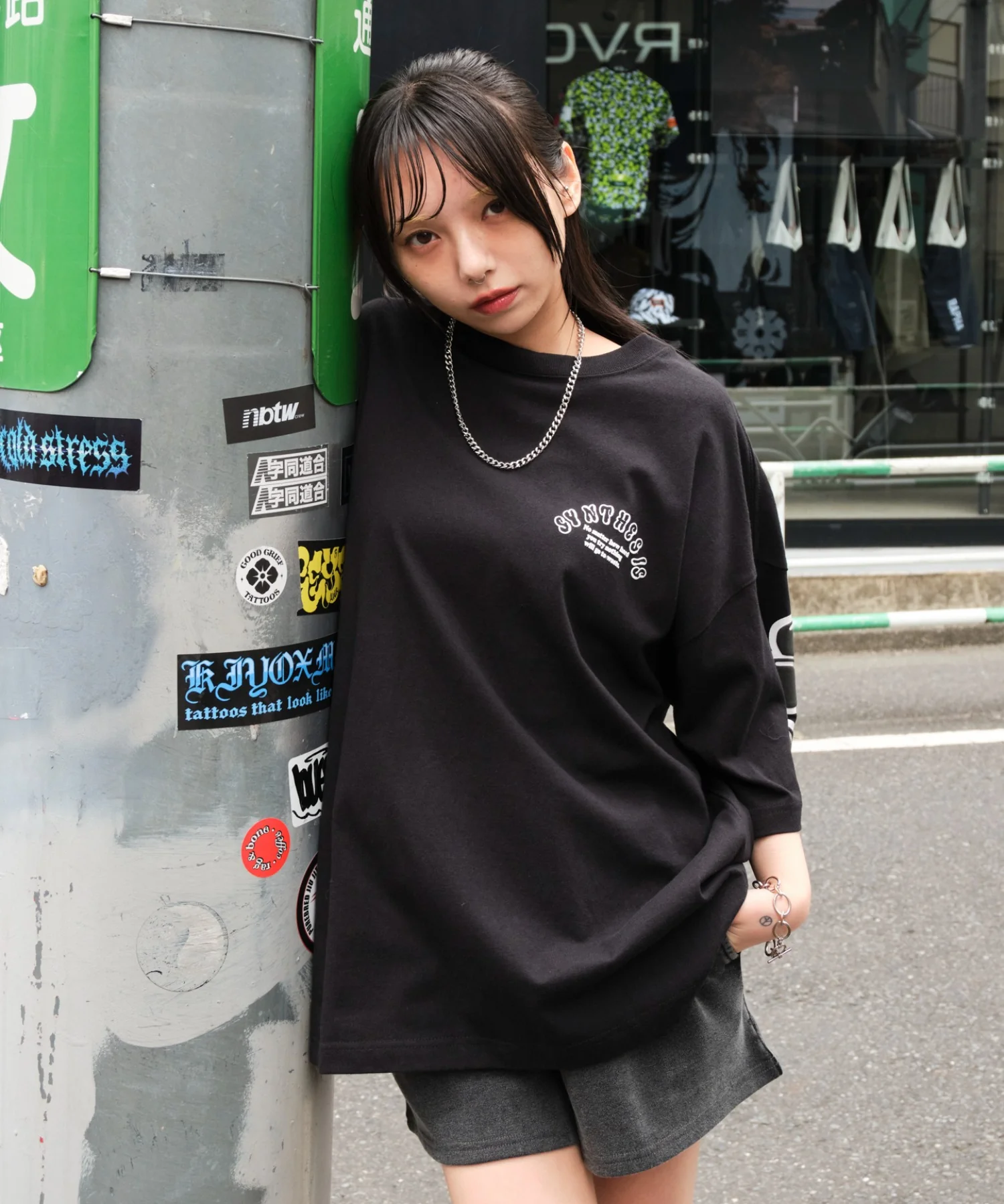 アクセ付きストレートロゴT（SS） - Image 32