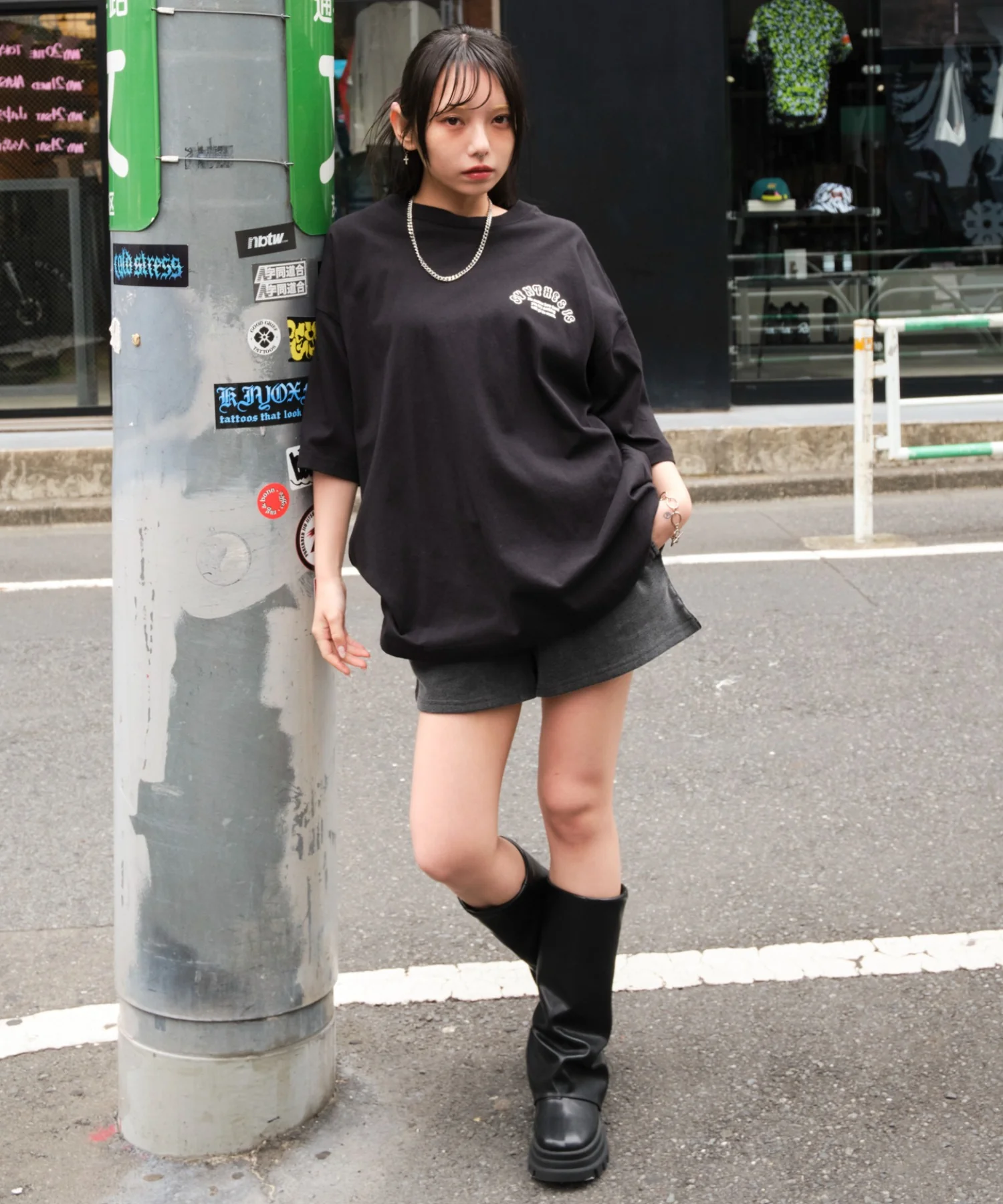 アクセ付きストレートロゴT（SS） - Image 36