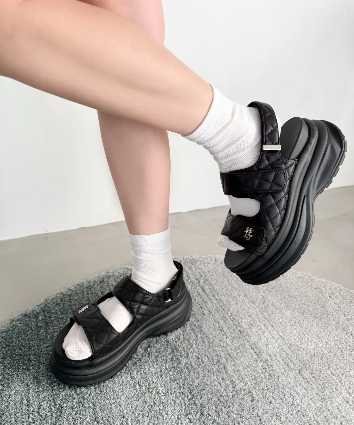 厚底キルティングサンダル - Image 8