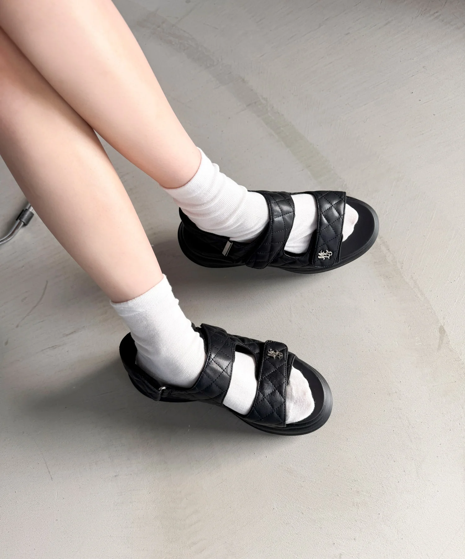 厚底キルティングサンダル - Image 9