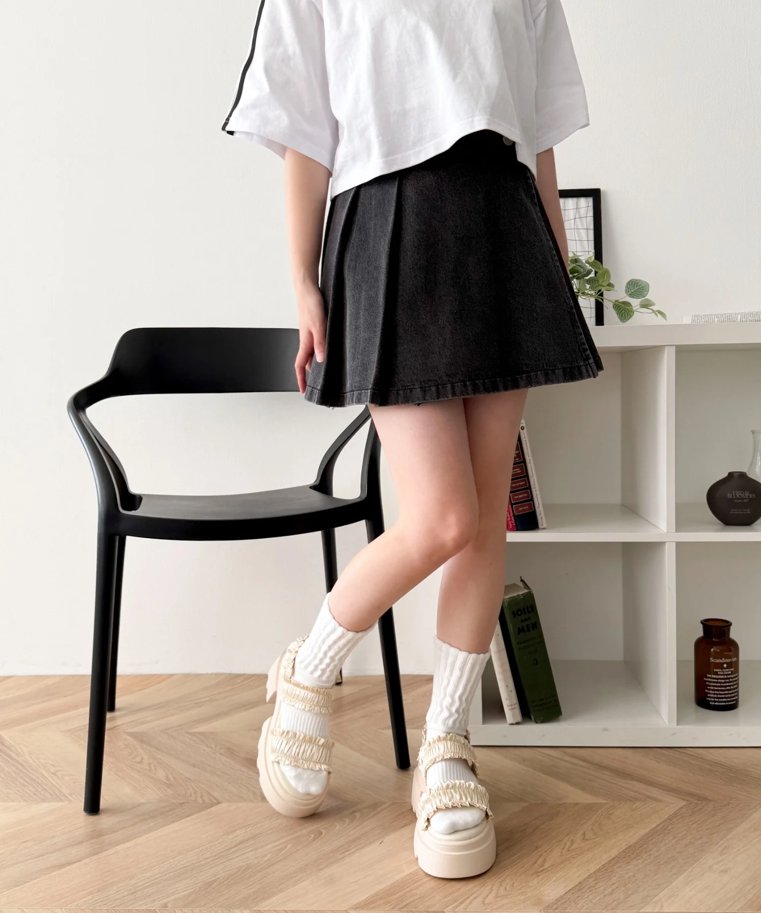 厚底フリルギャザーサンダル - Image 13