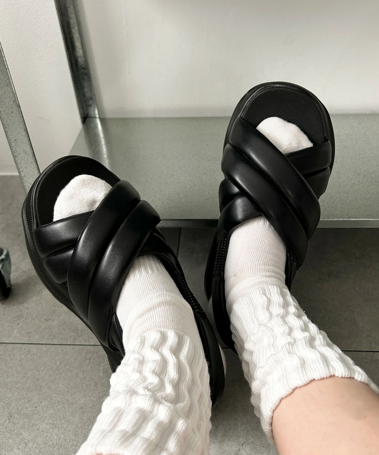 パテッドクロス厚底サンダル - Image 14