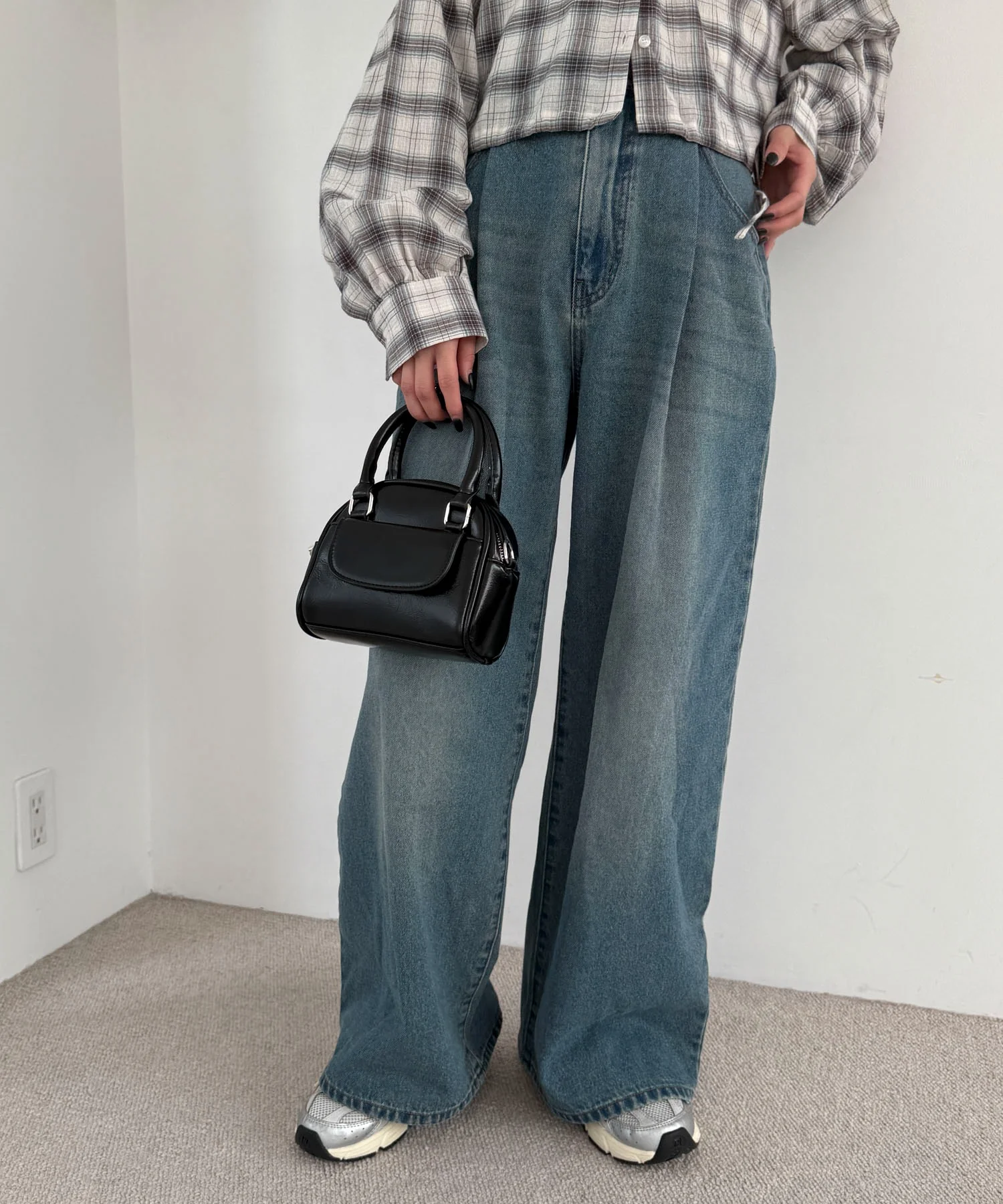 モチーフデニムタックパンツ - Image 24