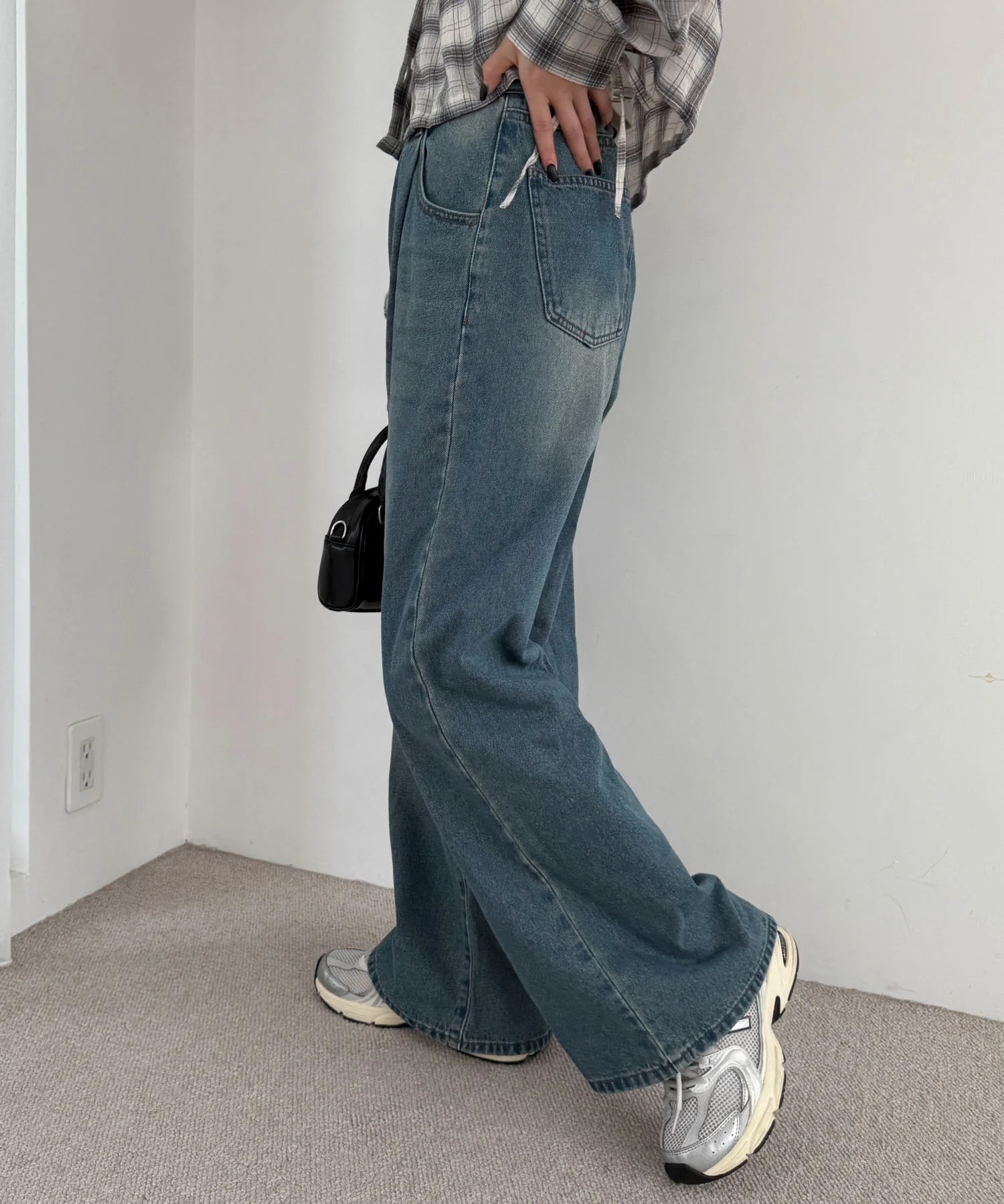 モチーフデニムタックパンツ - Image 25